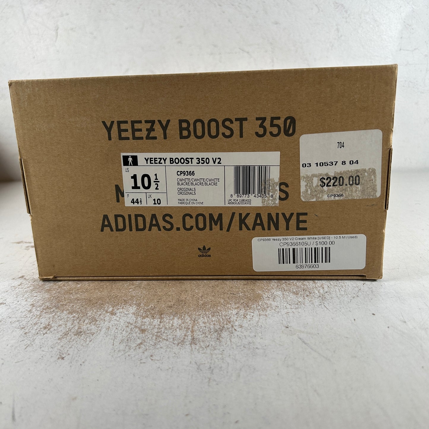 CP9366 Yeezy 350 V2 Crema Blanco
