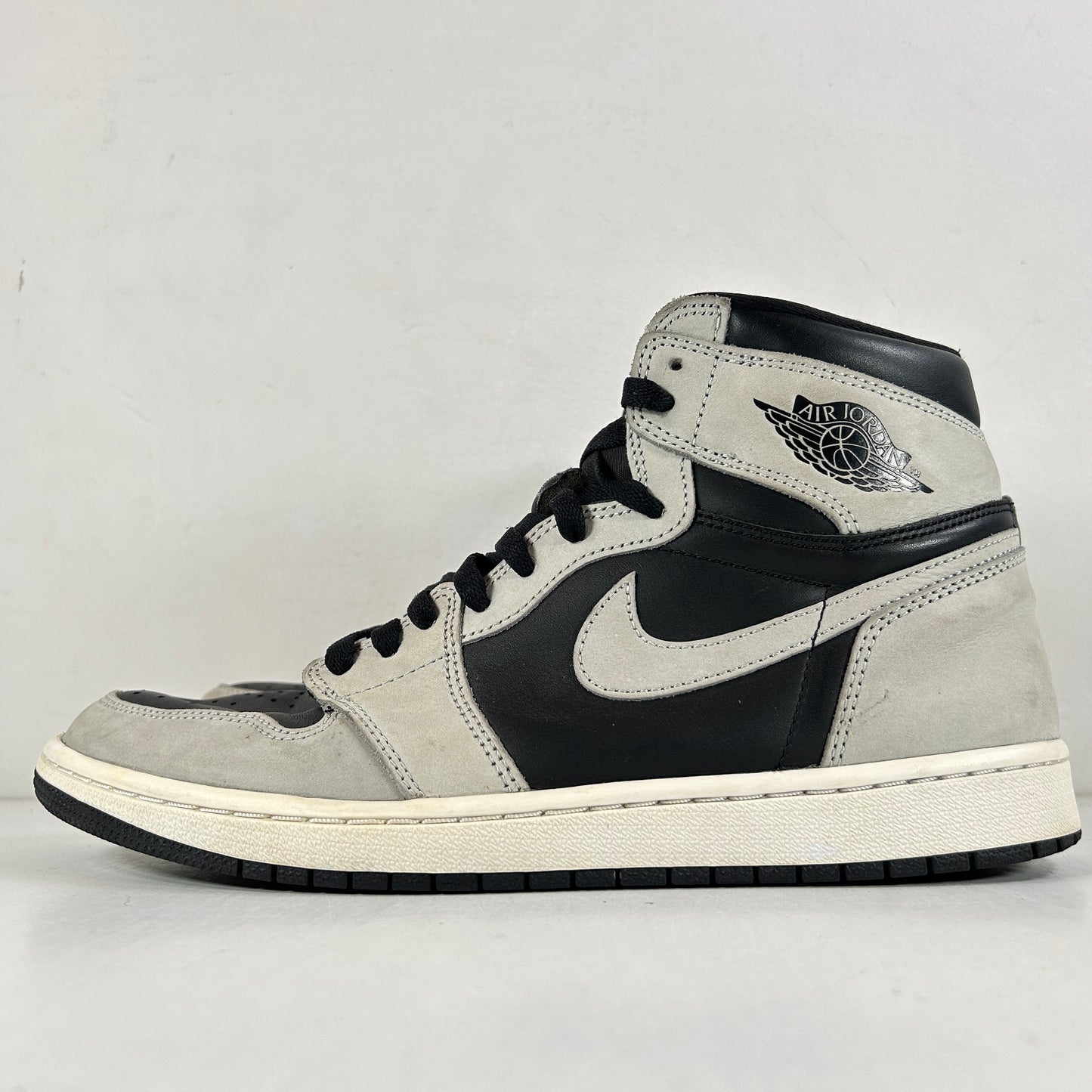 555088 035 Jordan 1 Sombra 2.0