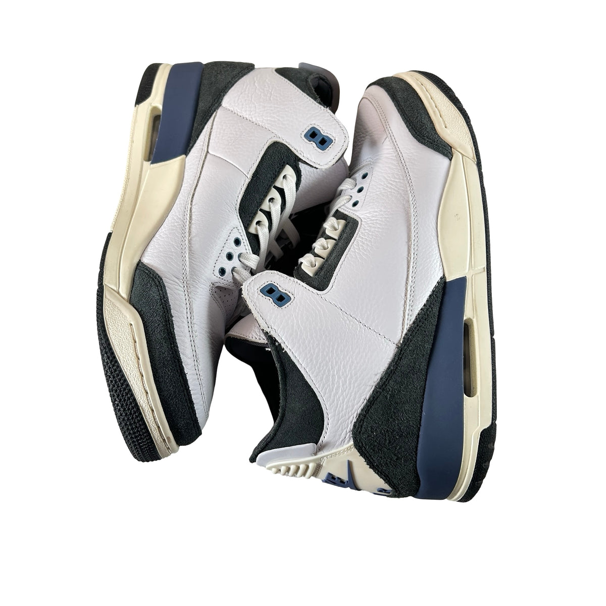 HV8571 100 Jordan 3 Retro OG SP A Ma Maniére Diffused Blue [USED] - 11 M (Used2)