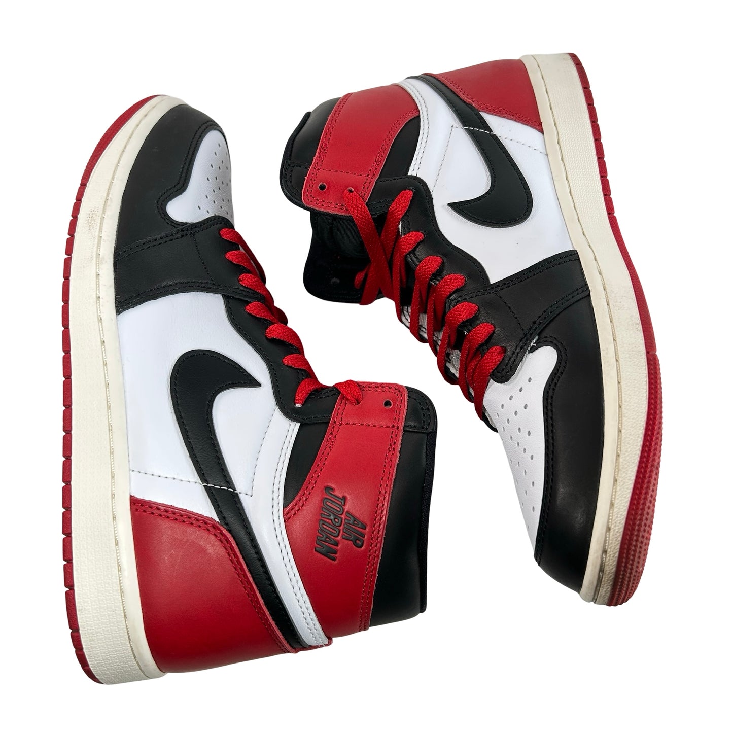 DZ5485 106 Air Jordan 1 High OG Black Toe Reimagined [USED] - 10.5 M (Used)