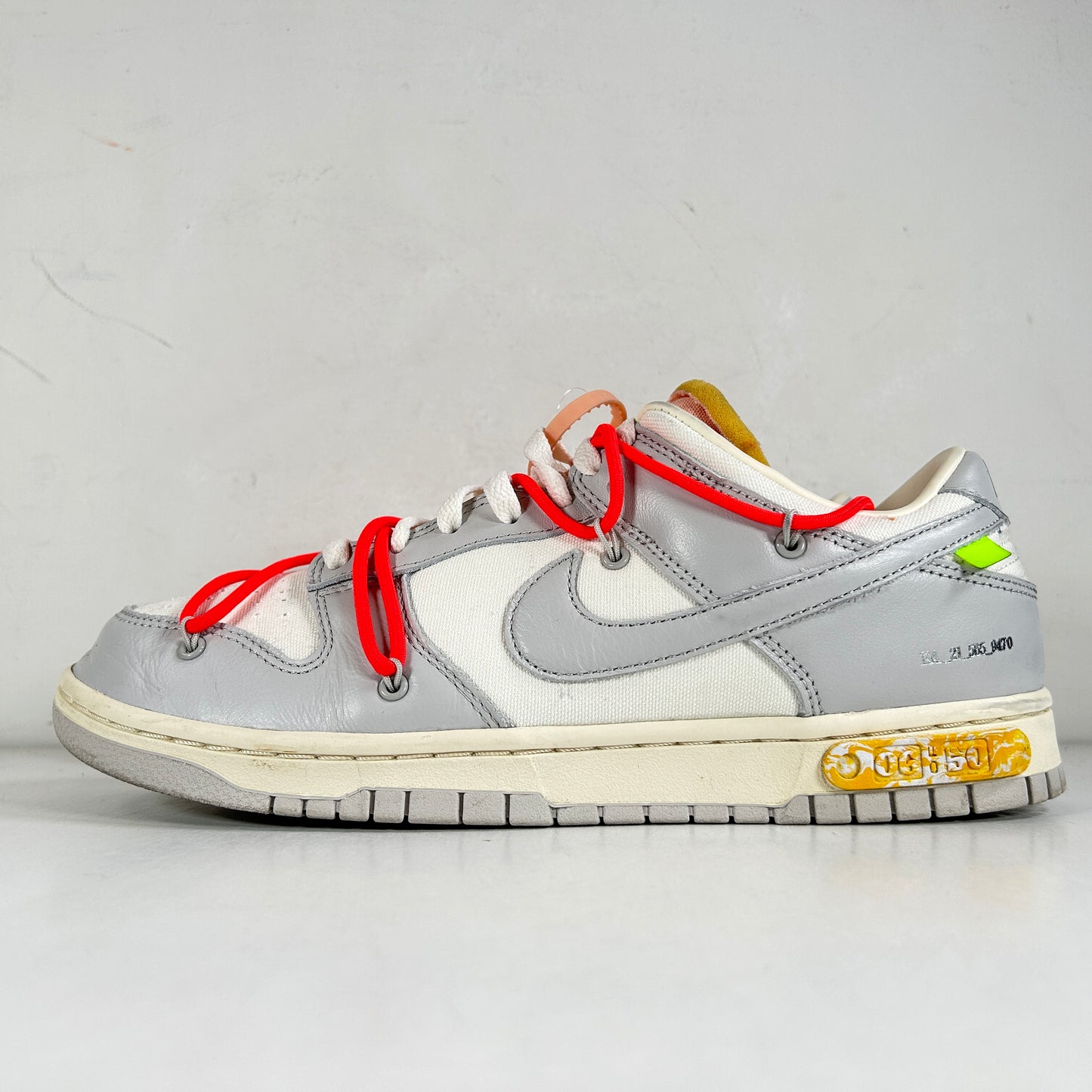 DM1602 110 Nike Dunk Low Off-White Lot 6 [USED] - 11 M (Used)