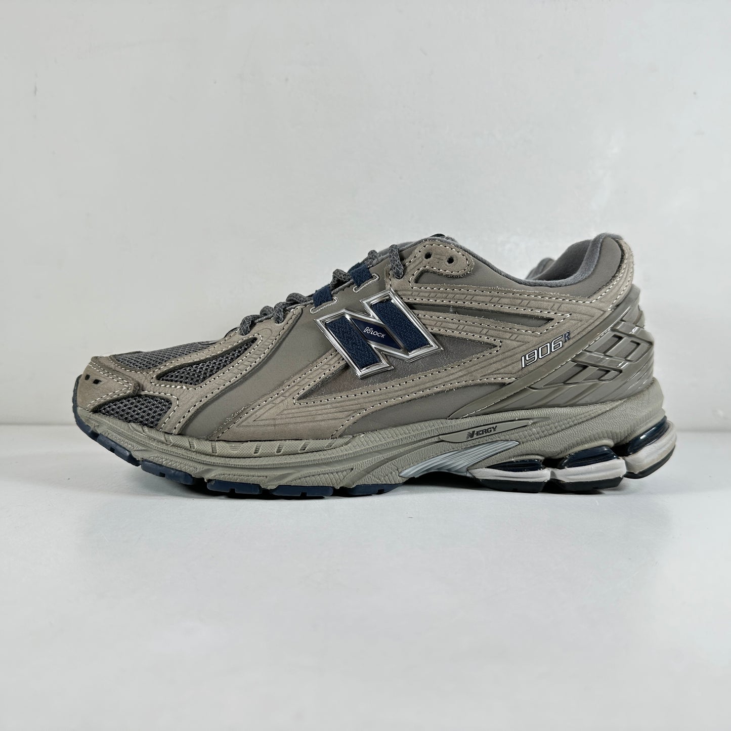 M1906RB New Balance 1906R Grey Indigo [USED] - 9 M (Used) (No Box)
