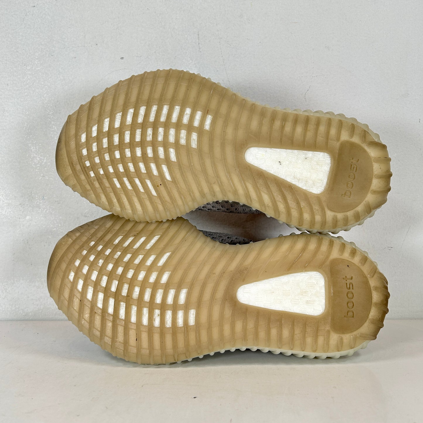 FX9017 adidas Yeezy Boost 350 V2 Tail Light [USED] - 5 M (Used)