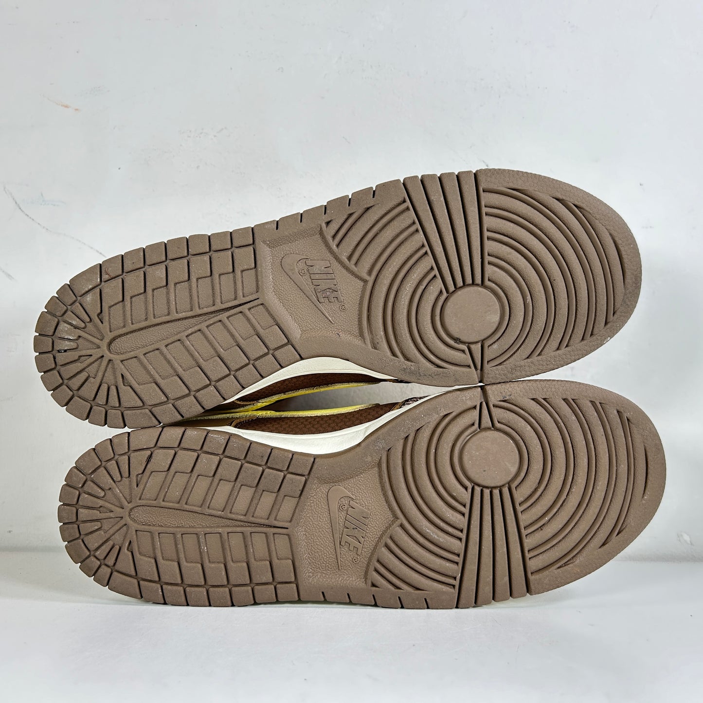 DH3061 200 Nike Dunk Low SP INVICTO Cantina Dunk