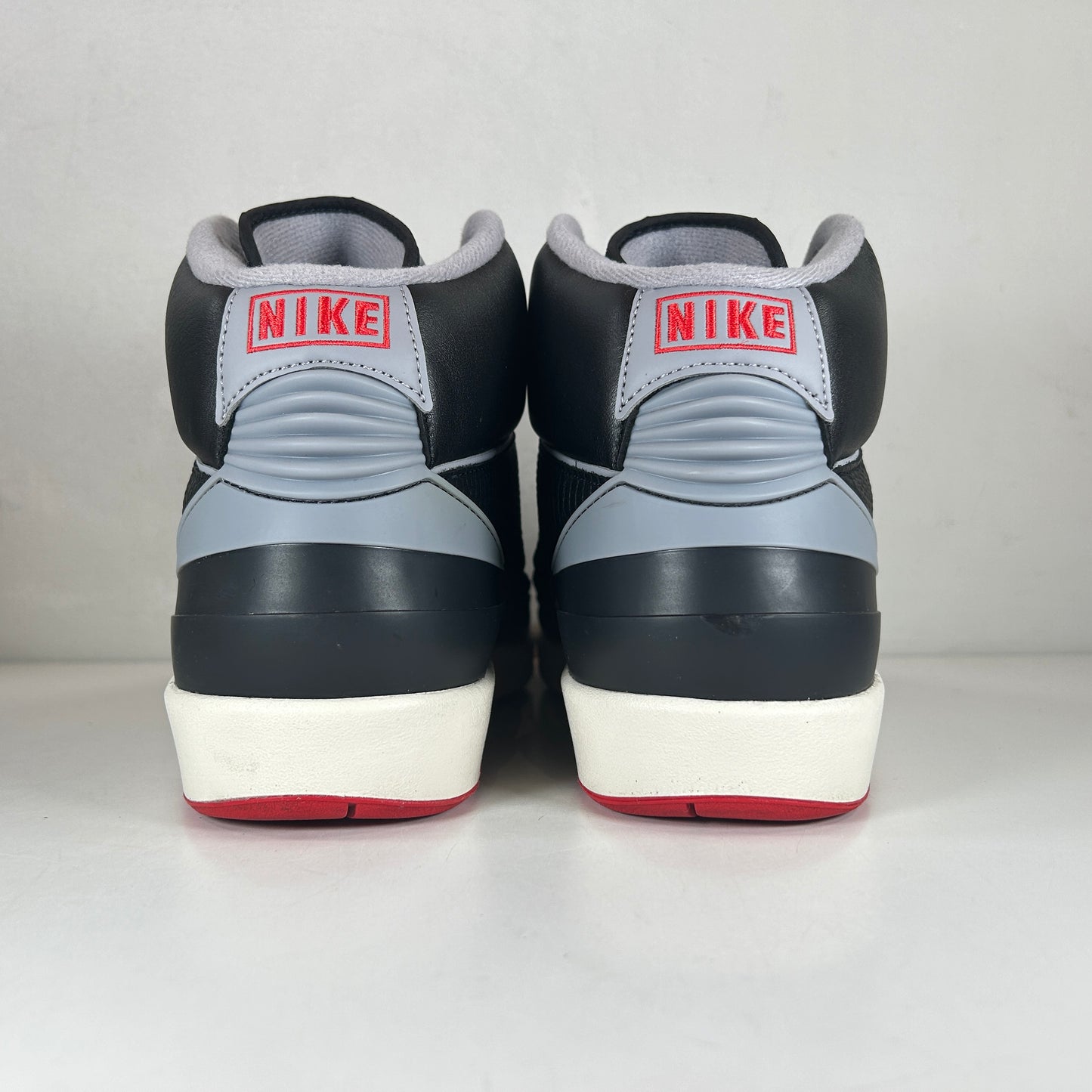 DR8884 001 Jordan 2 Retro Black Cement [USED] - 13 M (Used)