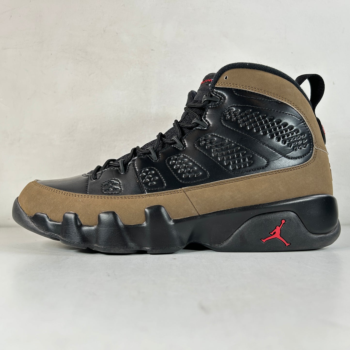 302370 020 Jordan 9 Retro Olive (2012) [USED] - 10 M (Used) (Replace Box)