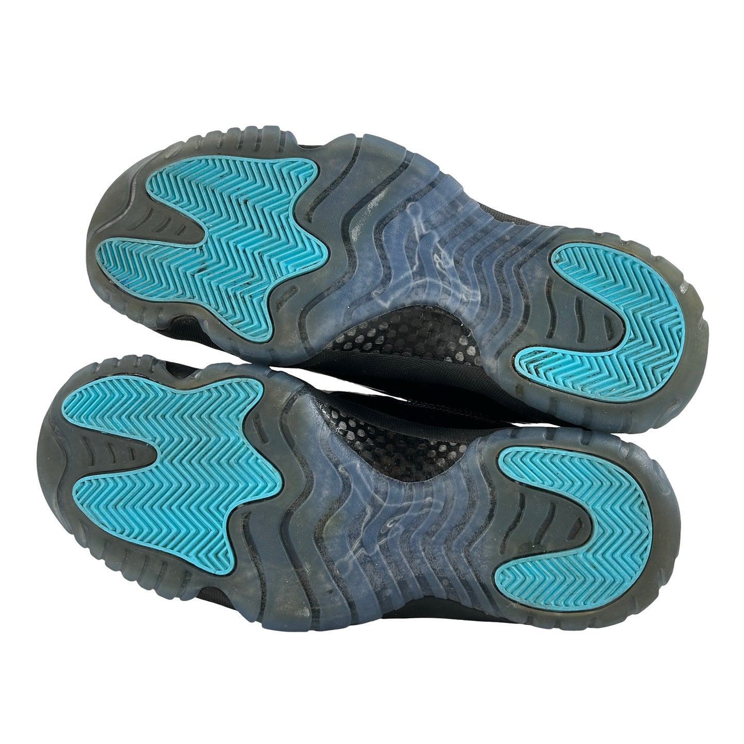 378037 006 Jordan 11 Retro Gamma Blue [USED] - 10 M (Used)