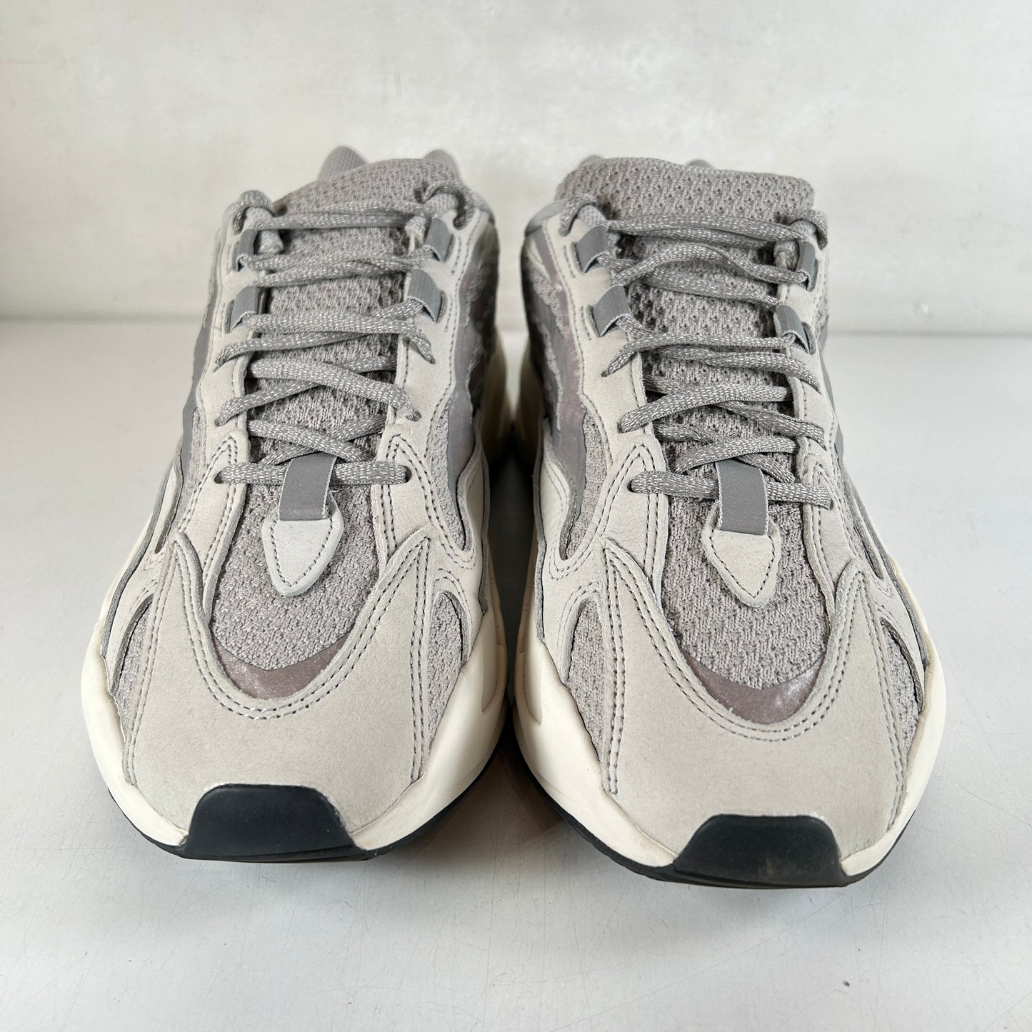 EF2829 Yeezy 700 Static [USED] - 11.5 M (Used)