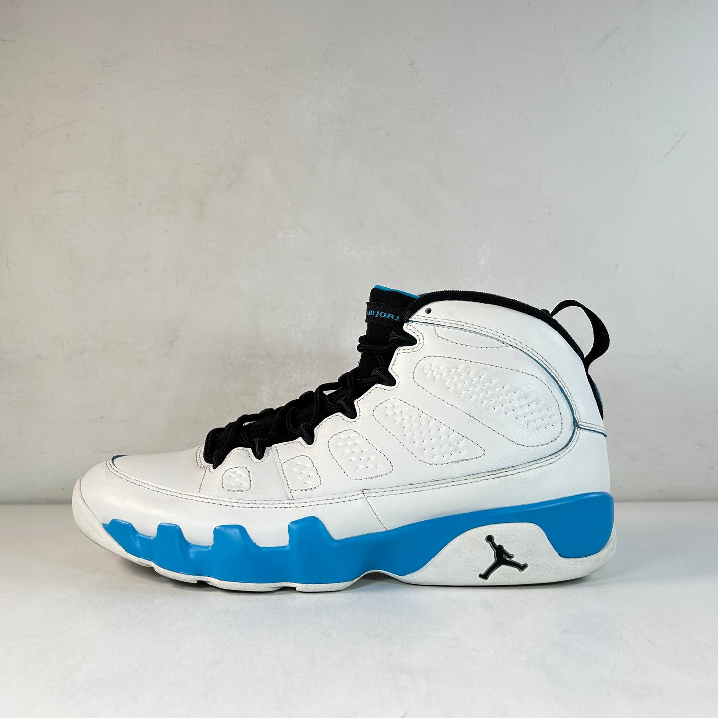 FQ8992 101 Jordan 9 Retro Powder Blue (2024) [USED] - 11 M (Used) (No Box3)