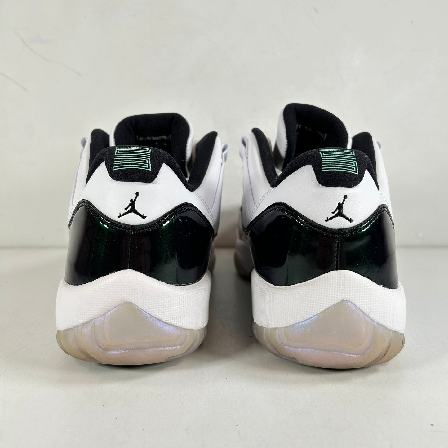 528895 145 Jordan 11 Retro Low Iridescent [USED] - 10.5 M (Used)