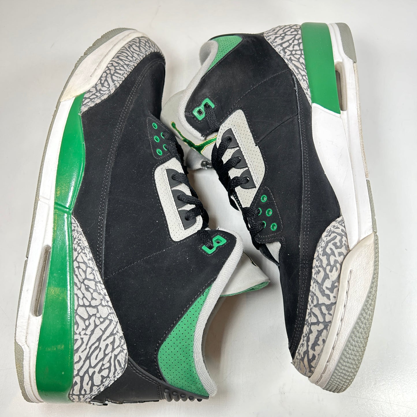 CT8532 030 Jordan 3 Retro Pine Green [USED] - 15 M (Used)