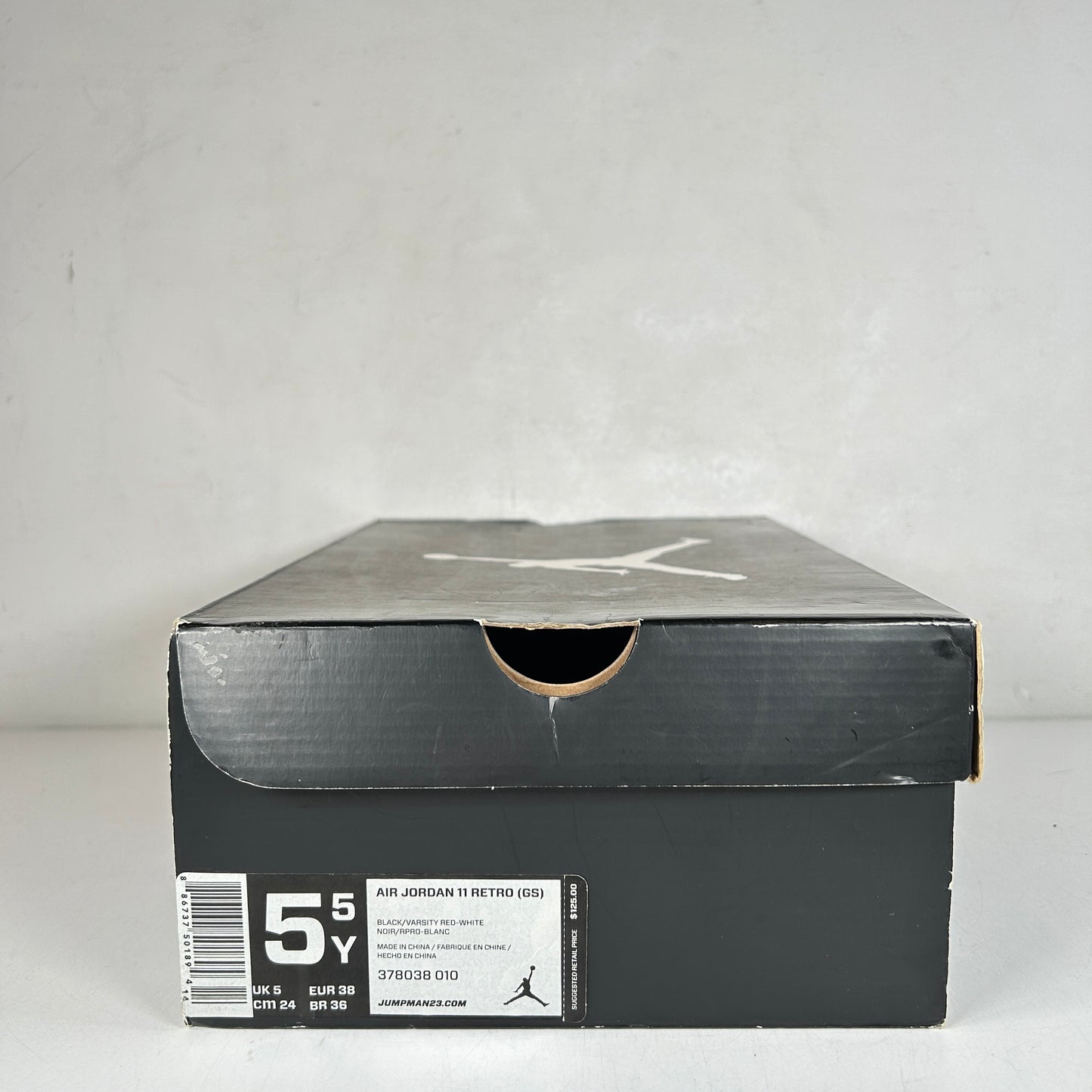 378038 010 Jordan 11 Retro Playoffs (2012) (GS) [USED] - 5.5 Y (VNDS)
