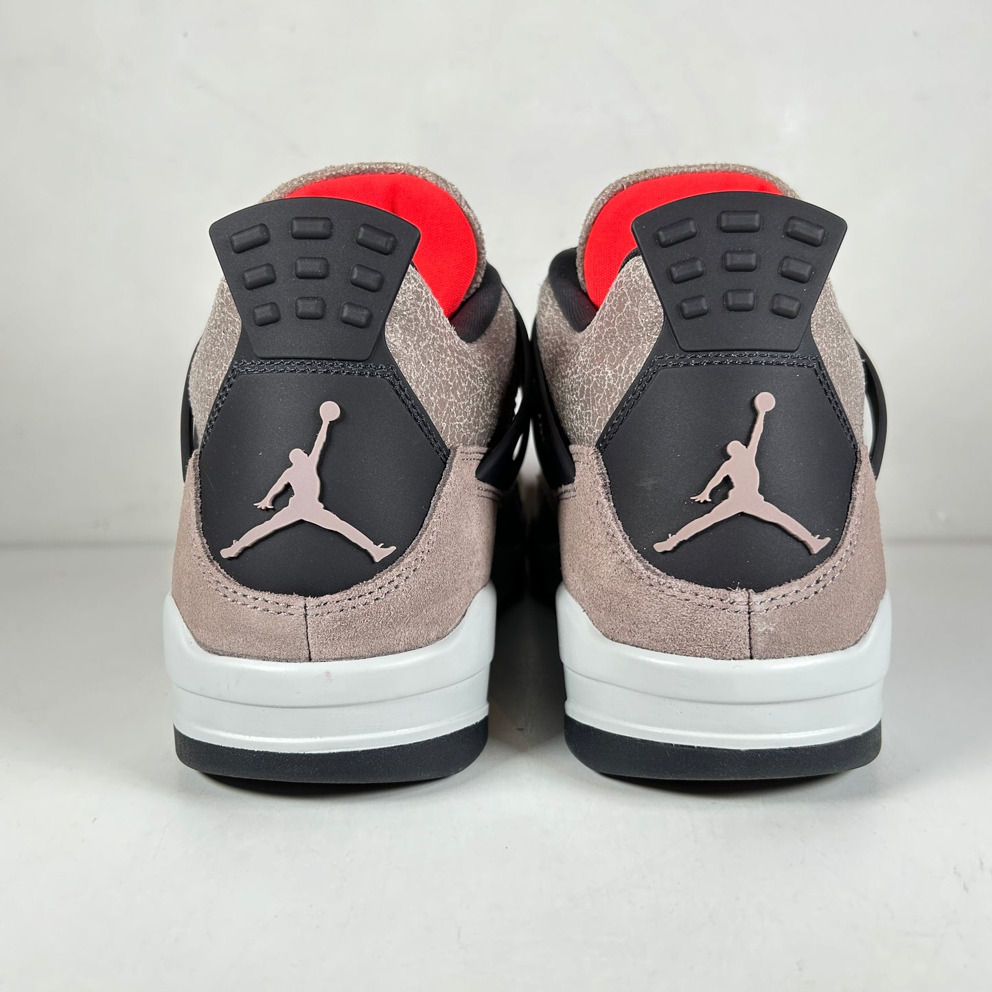 DB0732 200 Jordan 4 Taupe Haze [USED] - 10 M (Used)