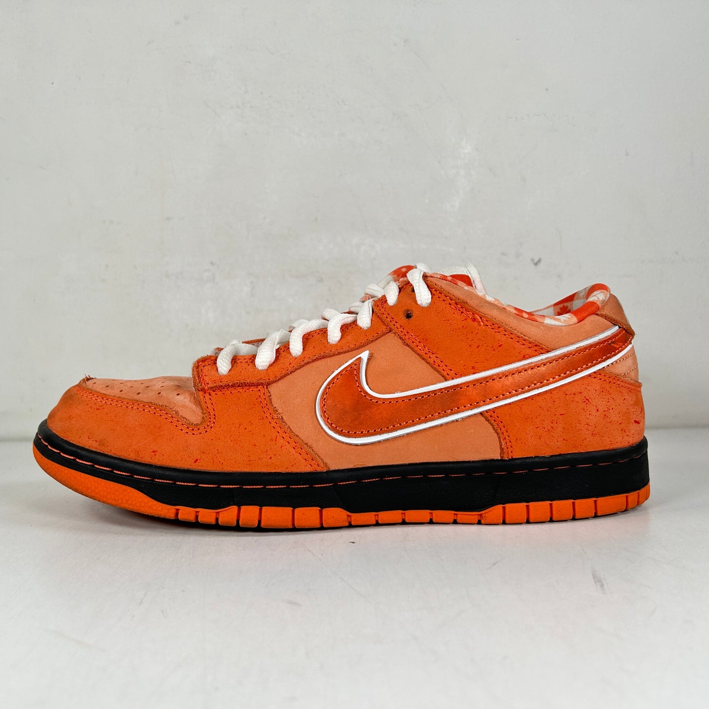 FD8776 800 Nike SB Dunk Low Concepts Orange Lobster [USED] - 8.5 M (Used)