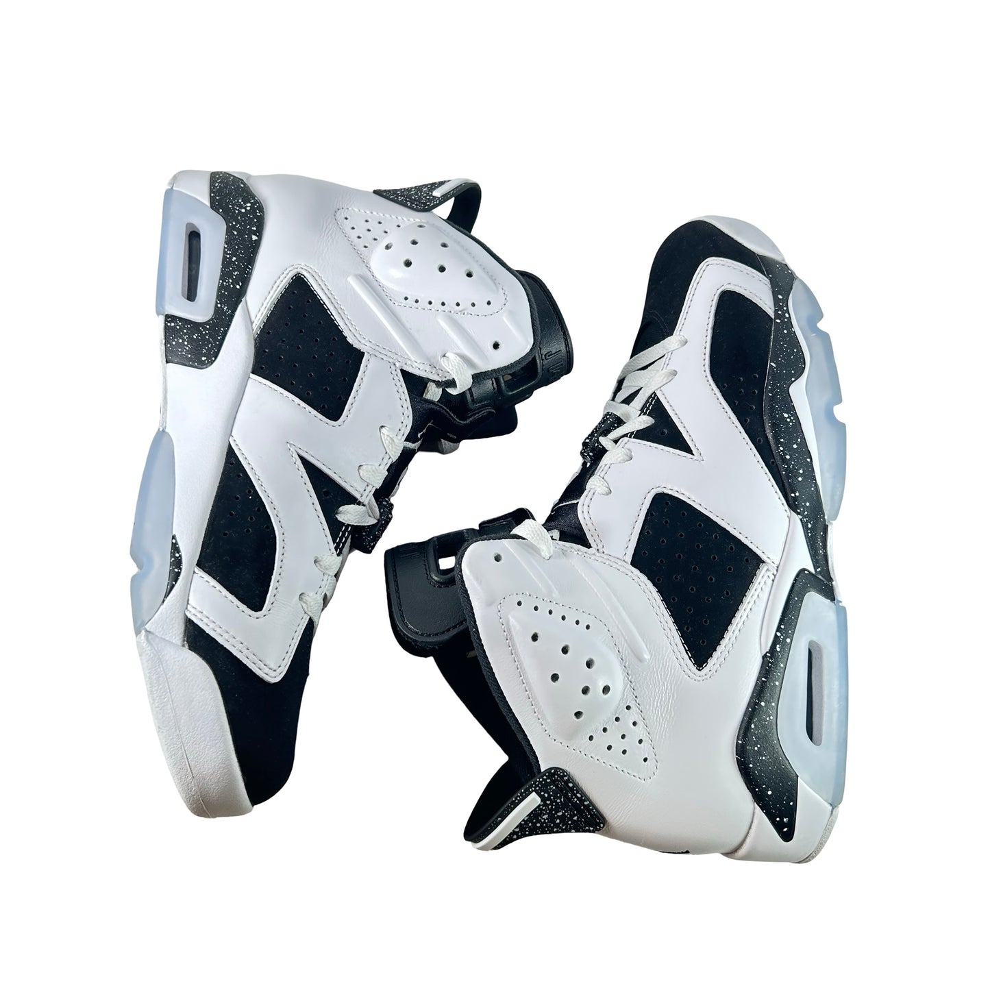 CT8529 108 Air Jordan 6 Retro Oreo (2026) [USED] - 9.5 M (Used)