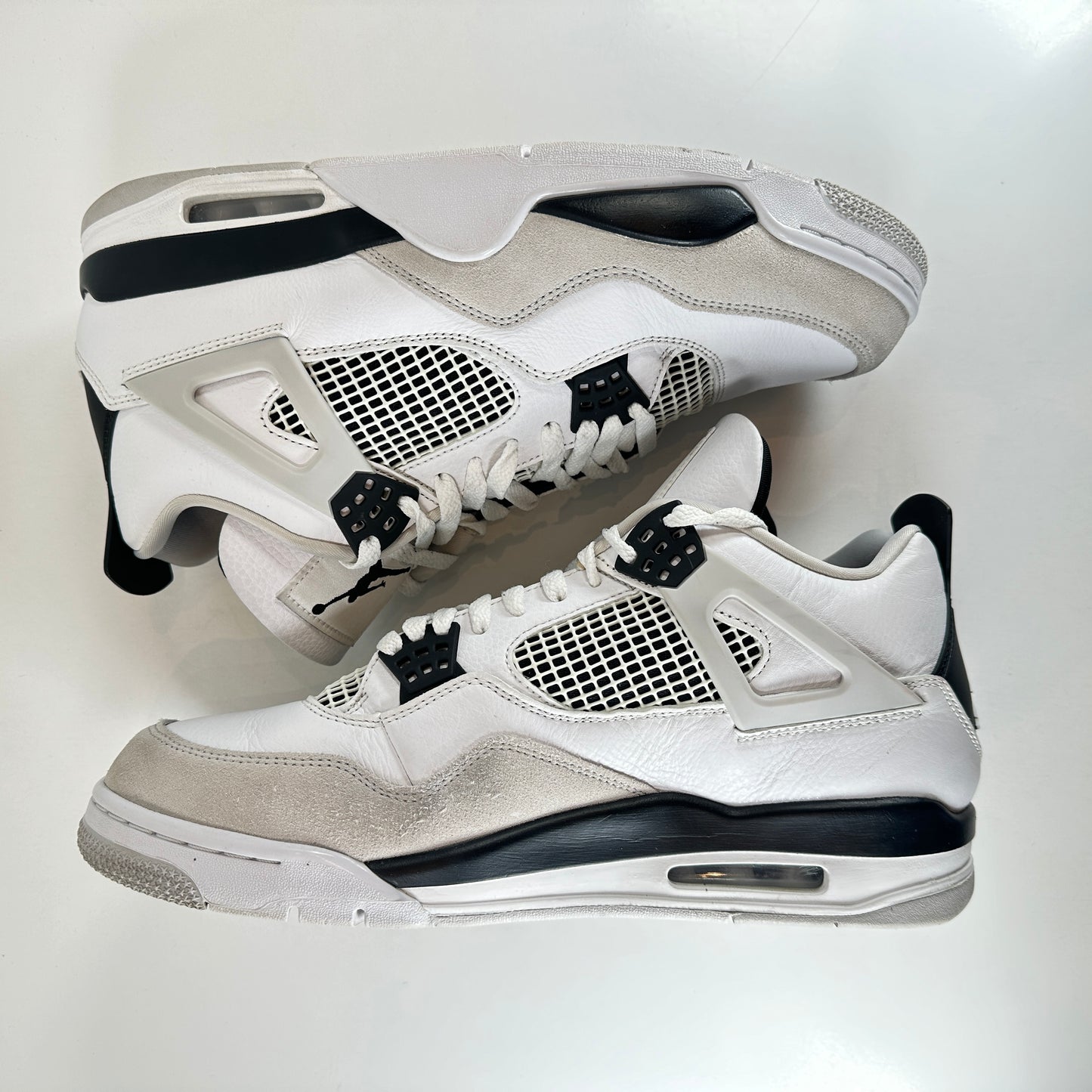 DH6927 111 Jordan 4 Retro Military Black [USED] - 12 M (Used)