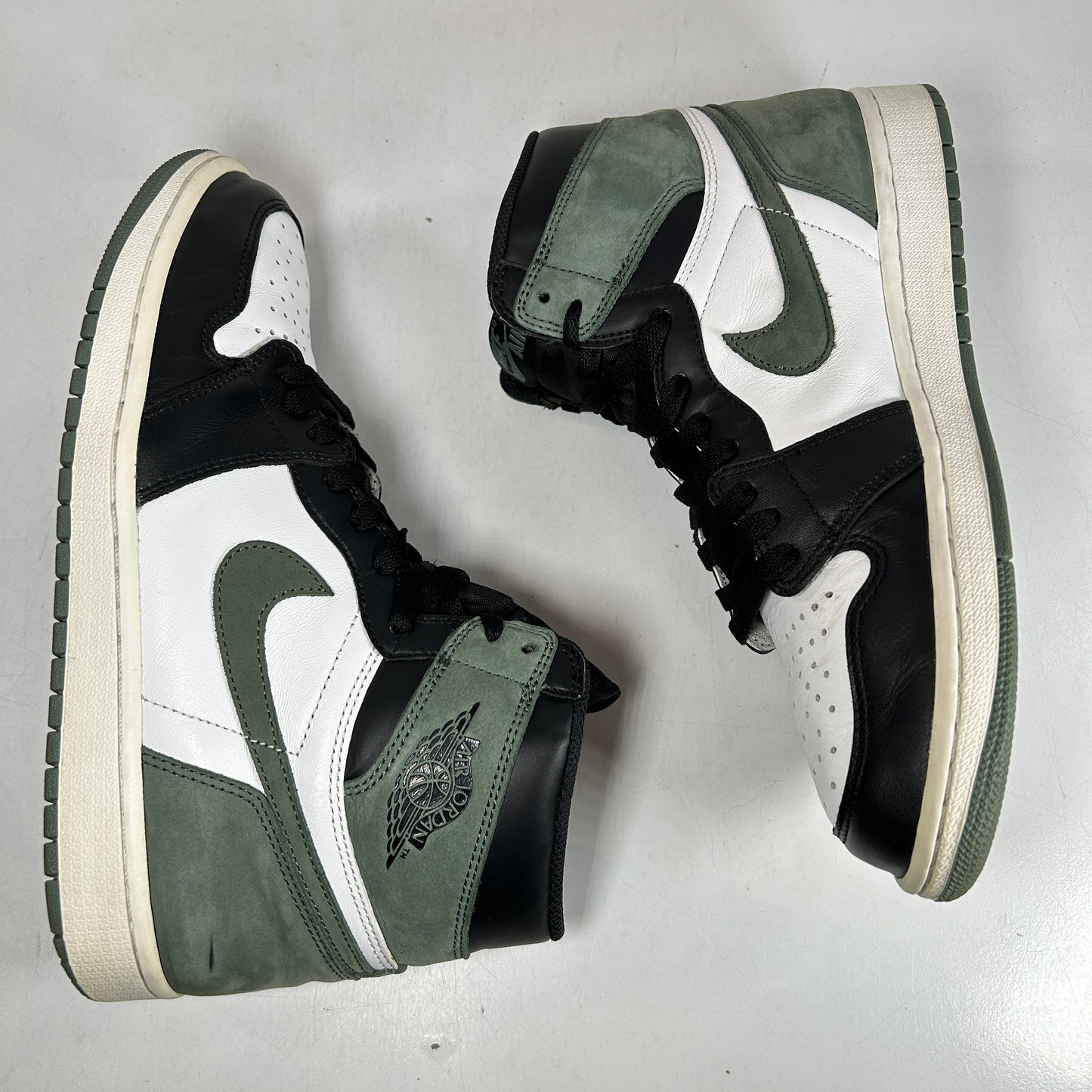 555088 135 Jordan 1 Arcilla Verde