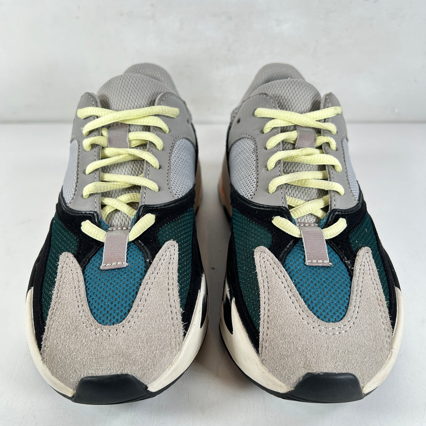 B75571 Yeezy 700 Wave Runner [USED] - 5 M (Used)