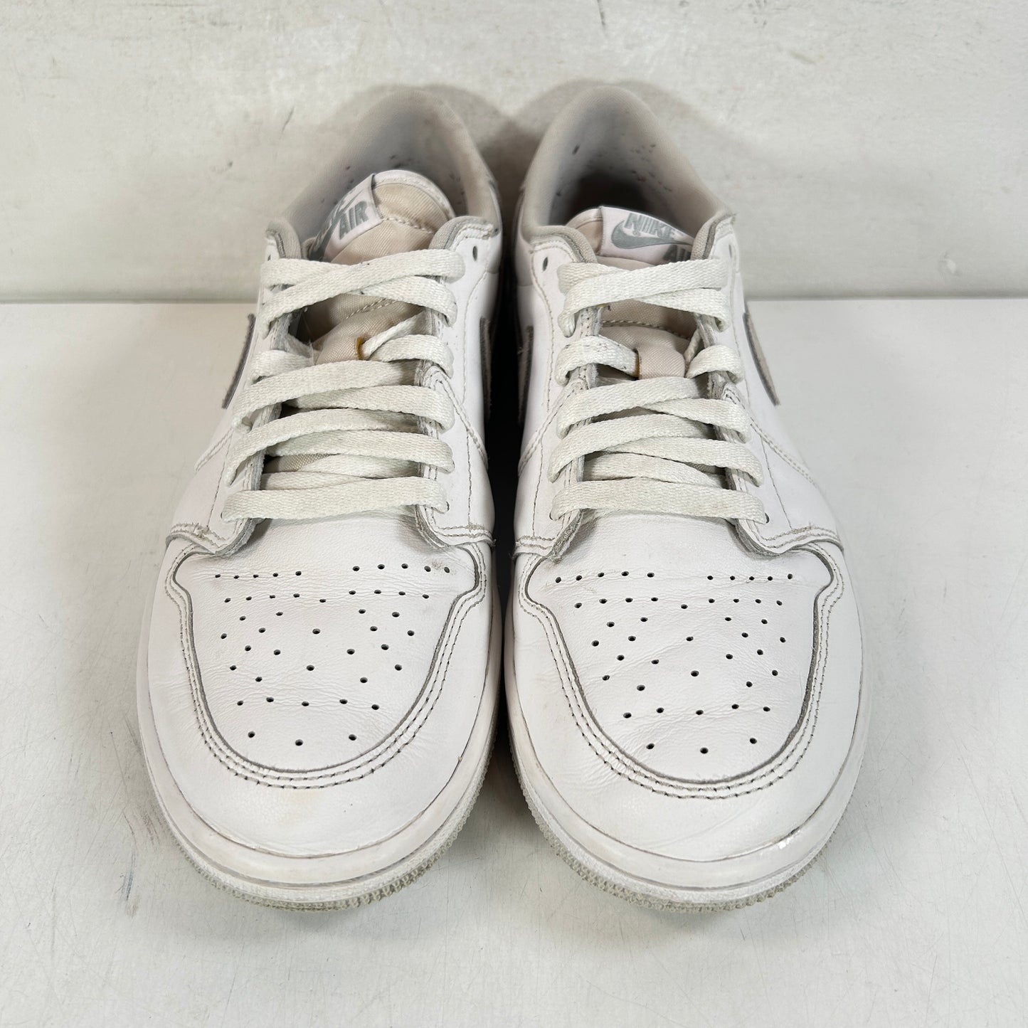 CZ0775 100 Jordan 1 Low OG Neutral Grey (2021) (Women's) [USED] - 10 W (Used)