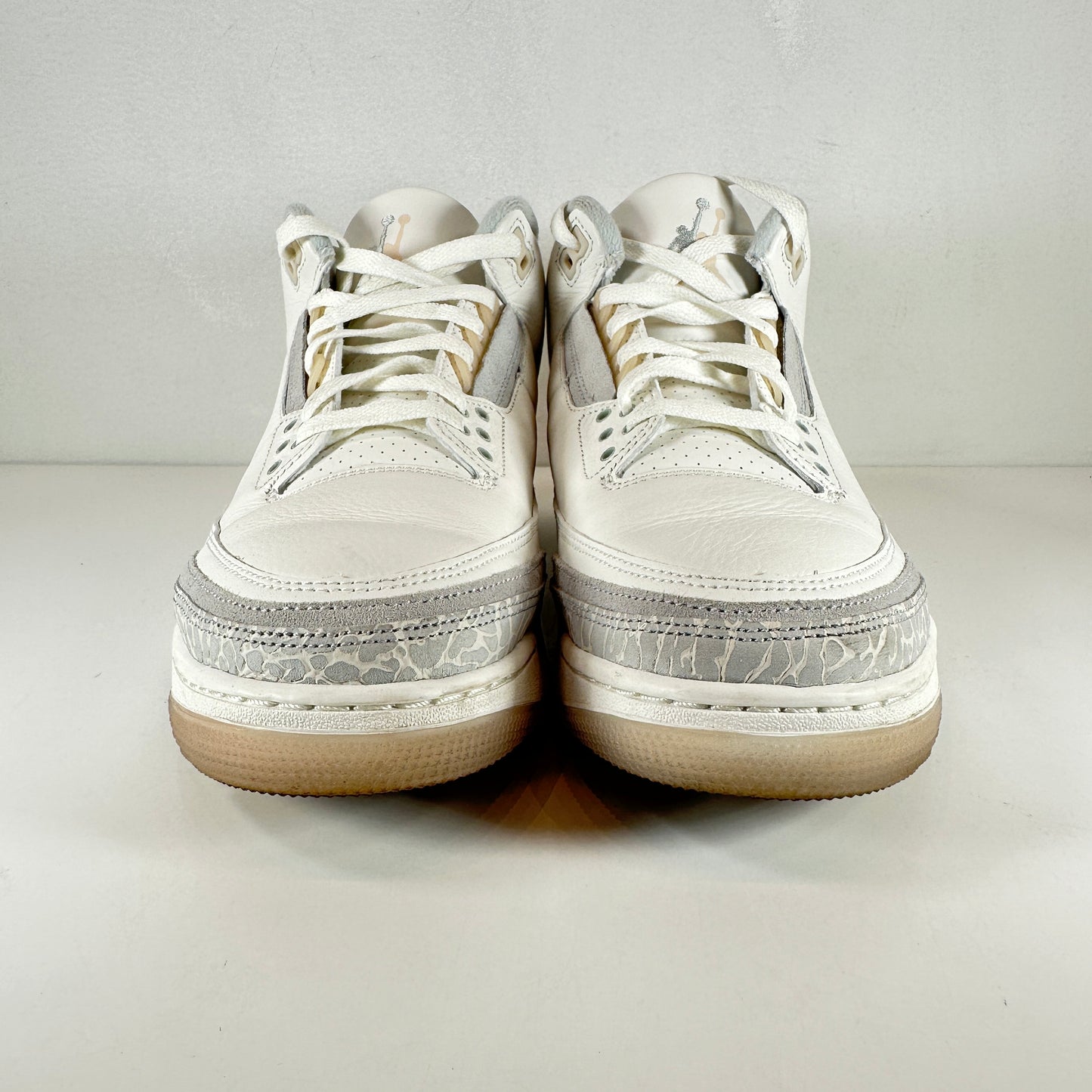 FJ9479 100 Jordan 3 Retro Craft Ivory [USED] - 10 M (Used)