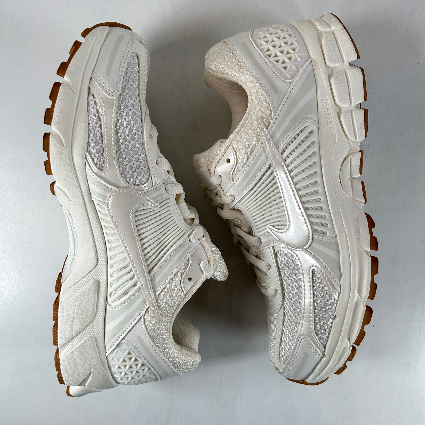 HM5886 133 Nike Zoom Vomero 5 Sail Coconut Milk (Women's) [USED] - 12 W (Used)