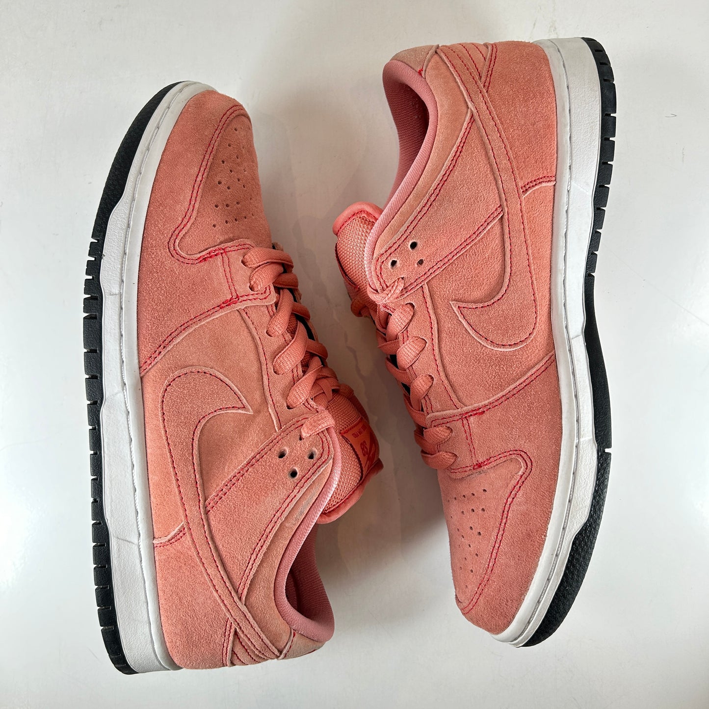 CV1655 600 Nike SB Dunk Low Pink Pig [USED] - 8.5 M (Used)