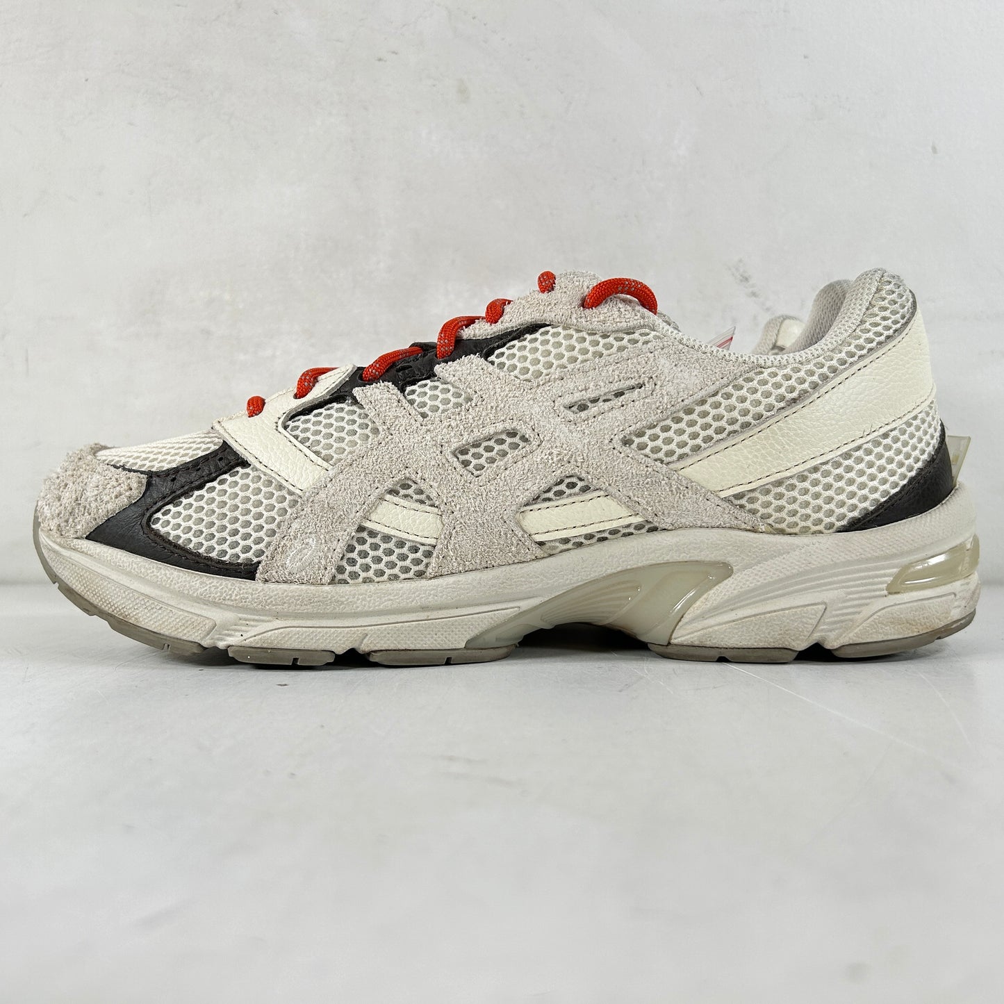 1201A982 200 ASICS Gel-1130 HAL Studio Glacier [USED] - 9.5 M (Used)