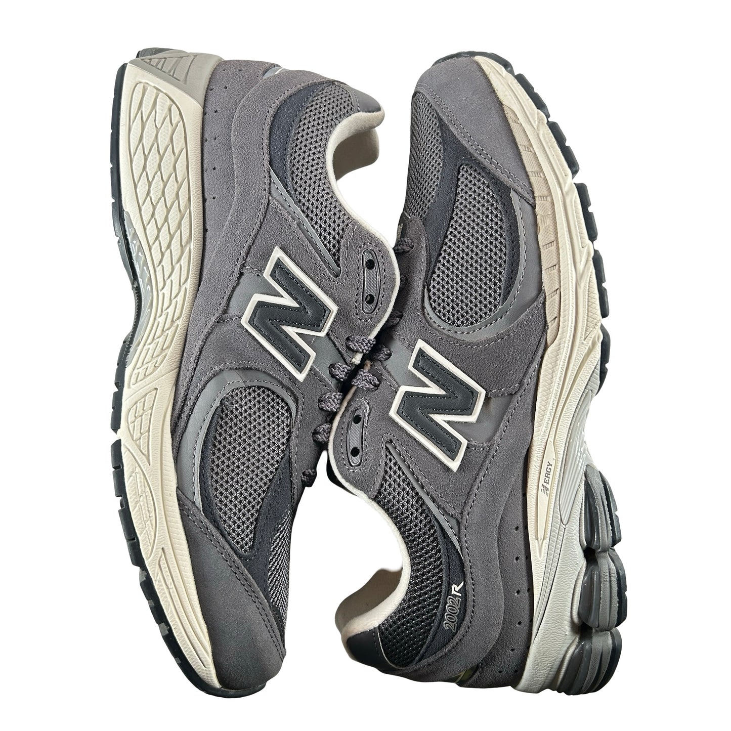 M2002RFL New Balance 2002R Monochrome Pack Grey [USED] - 9.5 M (Used) (No Box)