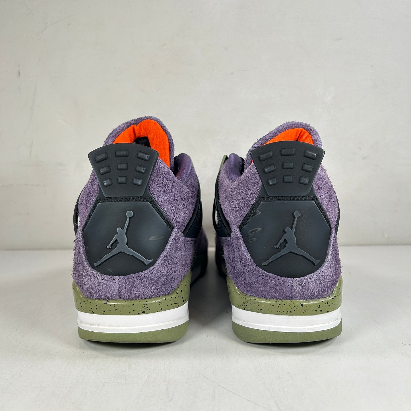 AQ9129 500 Jordan 4 Retro Canyon Purple [USED] - 10.5 W (Used)