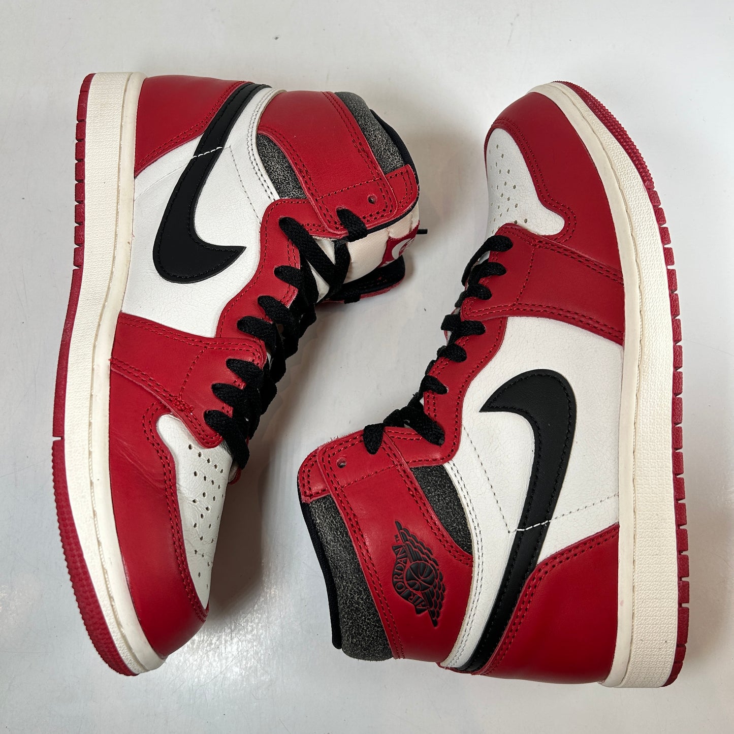 DZ5485 612 Jordan 1 Retro High OG Chicago Lost and Found [USED] - 8 M (Used3)