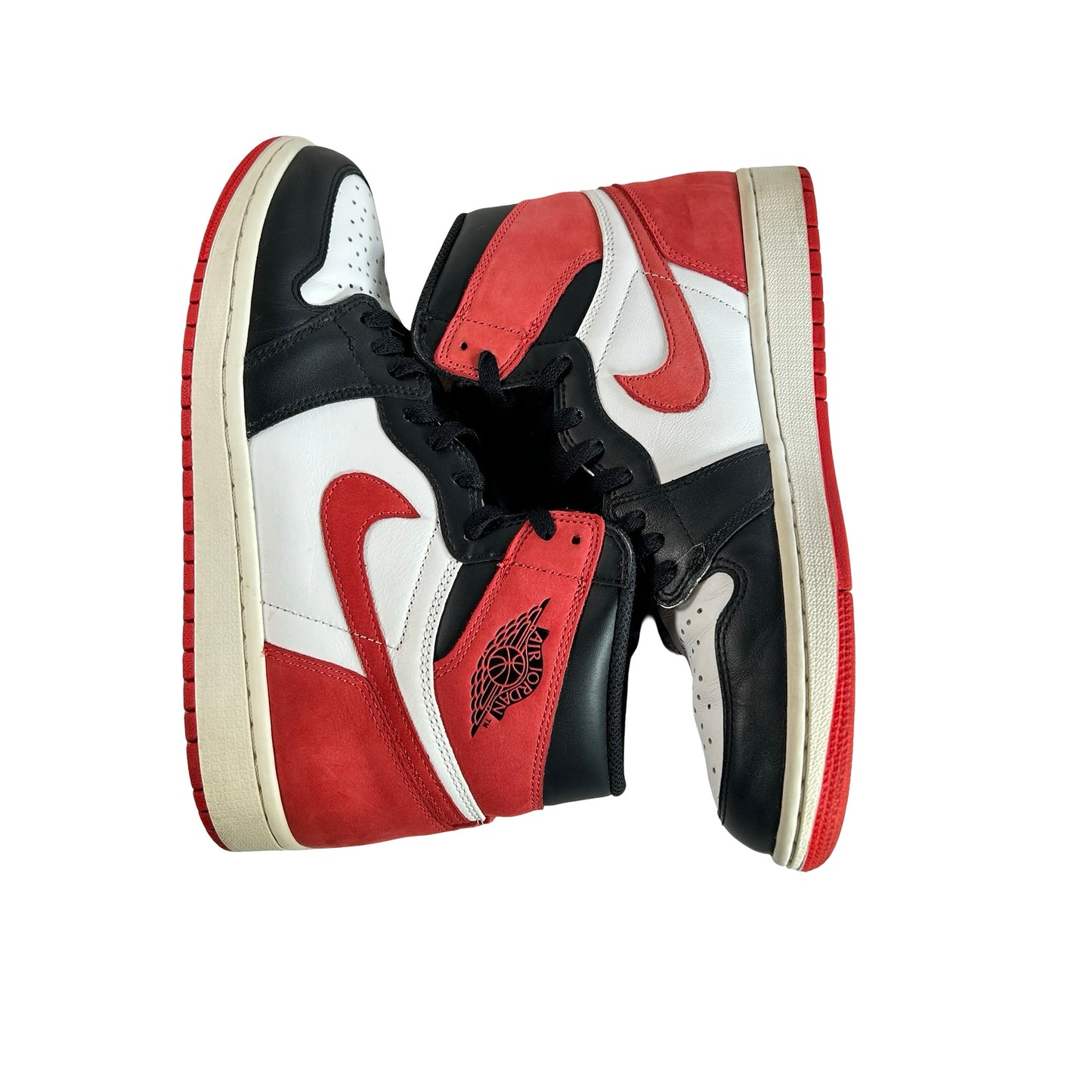 555088 112 Jordan 1 Retro High Track Red [USED] - 9 M (Used)