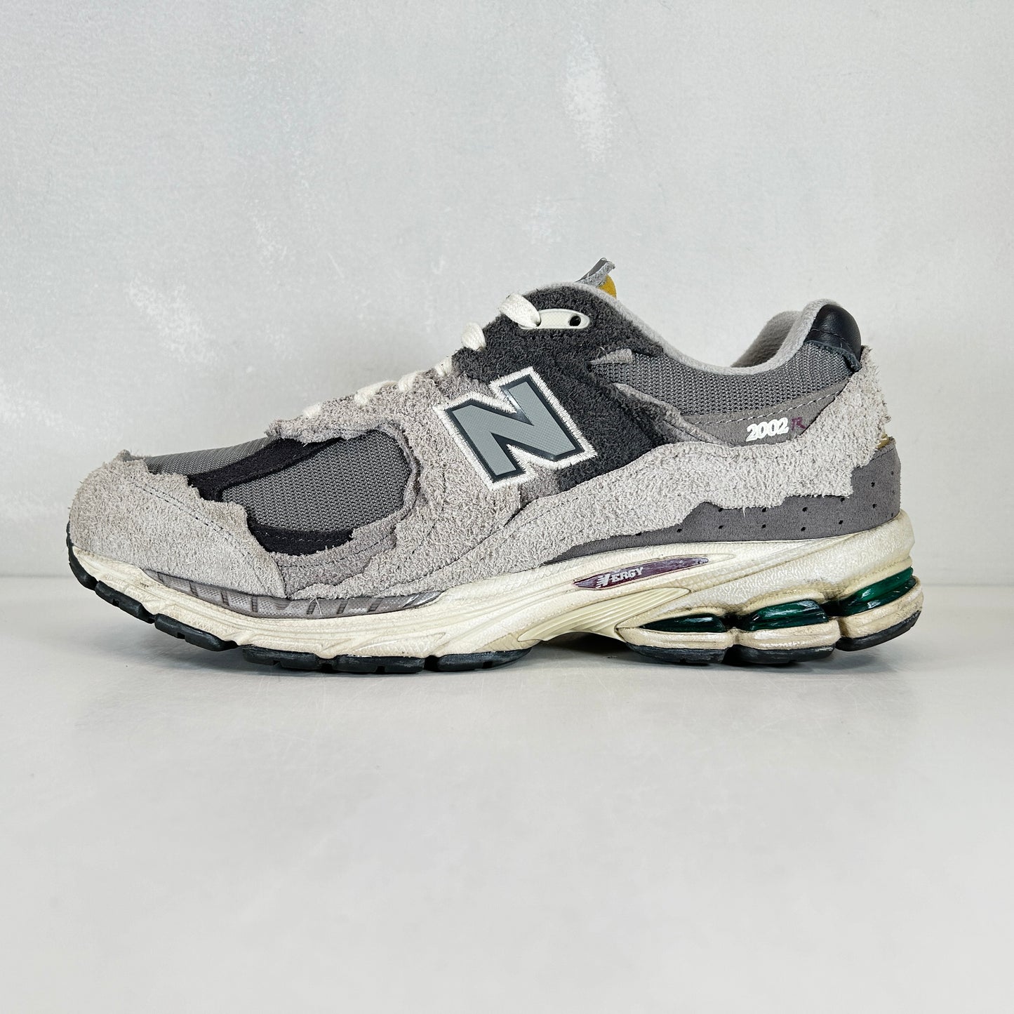 M2002RDA New Balance 2002R Protection Pack Rain Cloud [USED] - 9 M (Used)