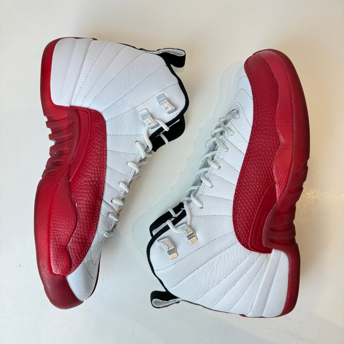 153265 116 Jordan 12 Retro Cherry (2023) (GS) [USED] - 6 Y (Used) (No Box)