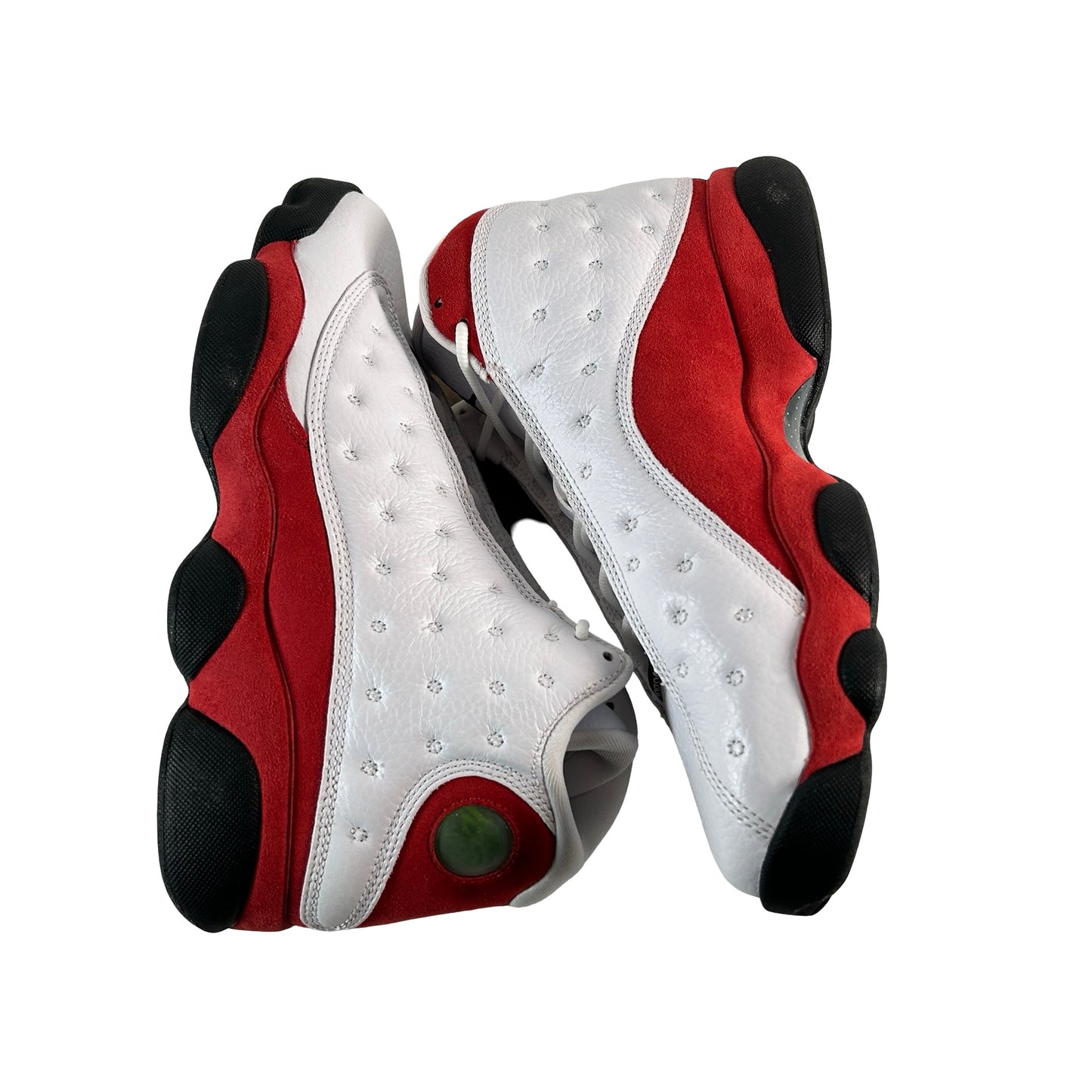 414571 122 Jordan 13 Retro OG Chicago (2017) [CONDITIONAL] - 7.5 M (Stain Near Holographic Eye)
