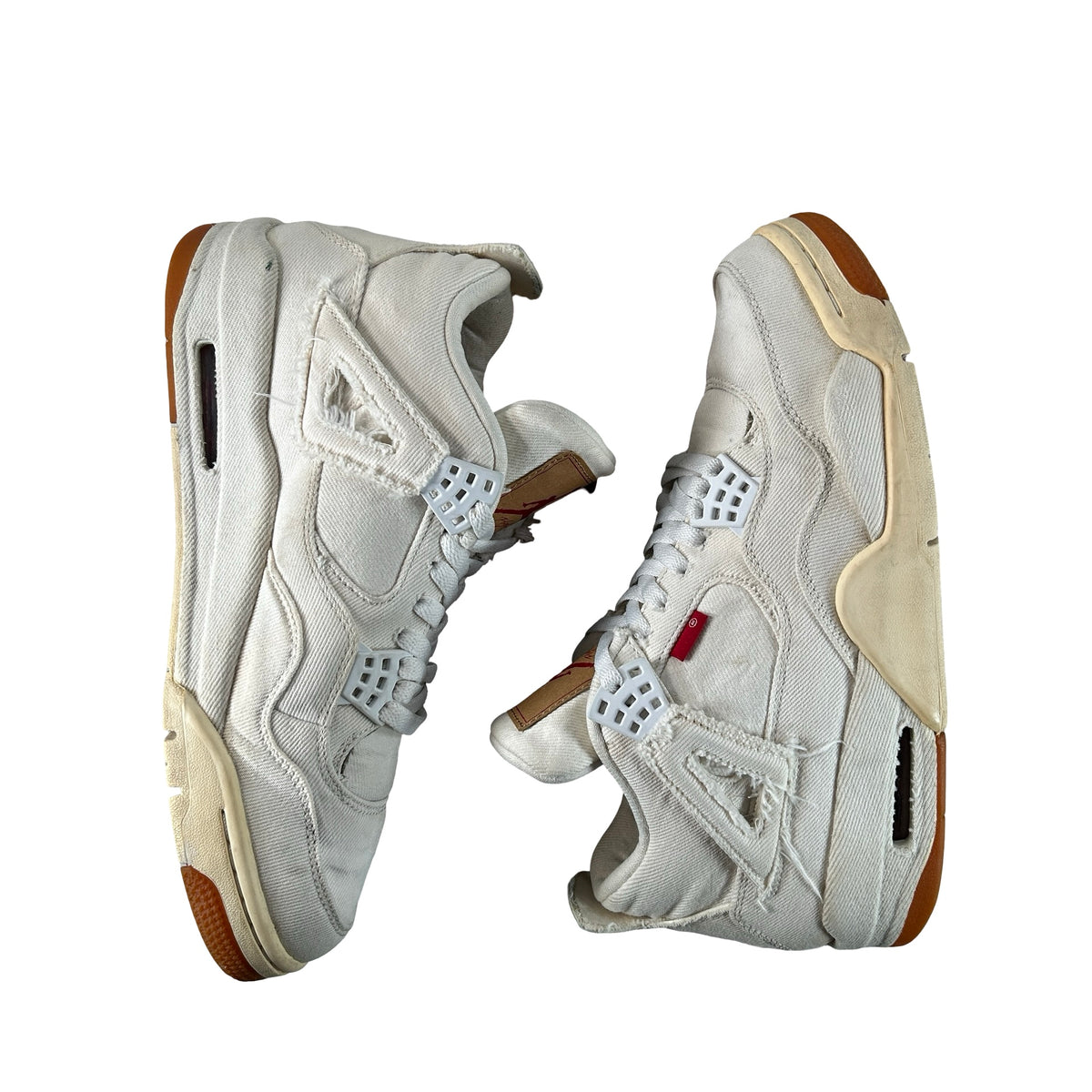 AO2571 100 Jordan 4 Retro Levi's White (Levi's Tag) - 8.5 M (Used)