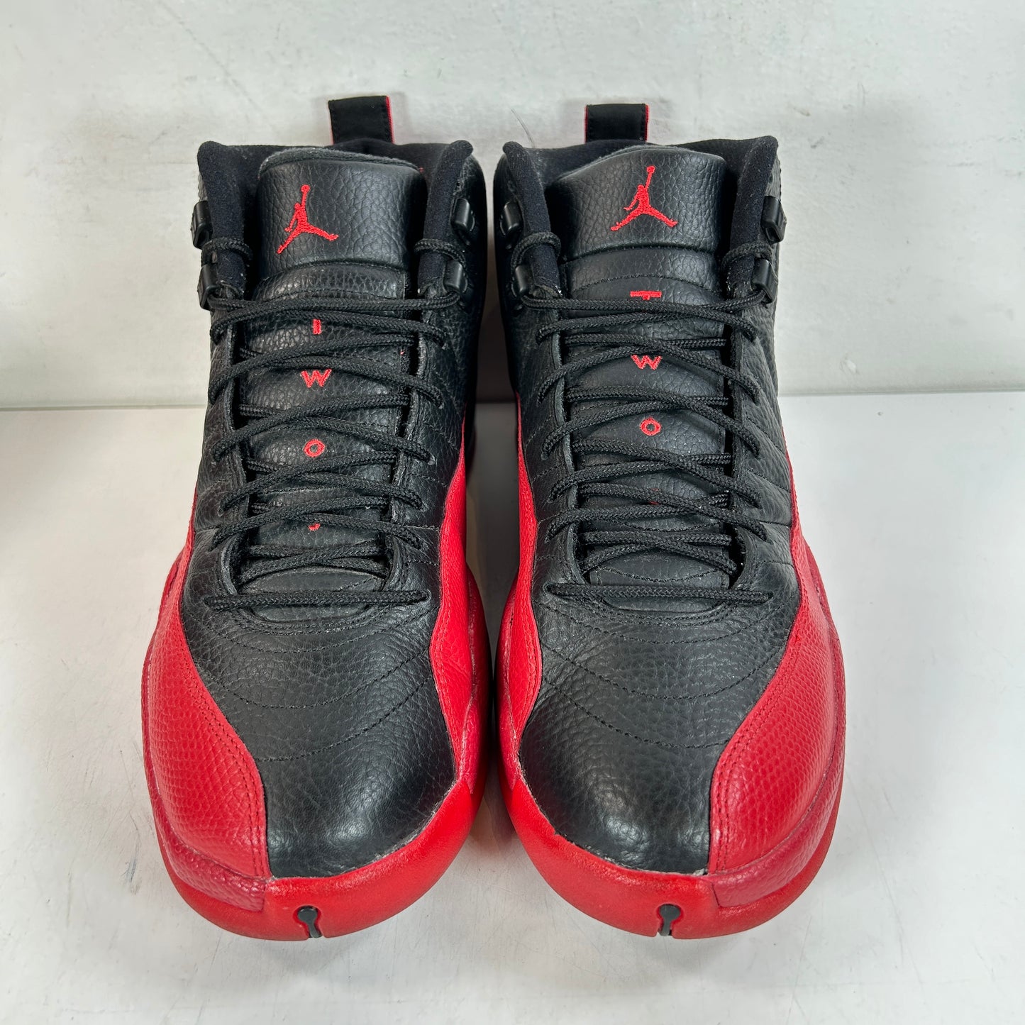 130690 002 Jordan 12 Retro Flu Game (2016) [USED] - 10.5 M (Used)