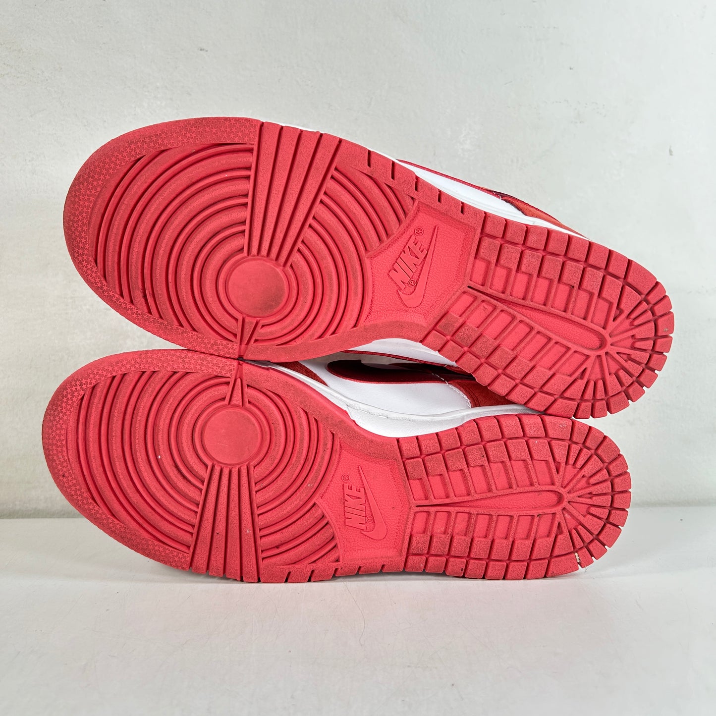 FQ7056 100 Nike Dunk Low Valentine's Day (2024) (Women's) [USED] - 6.5 Y (Used) (No Box)