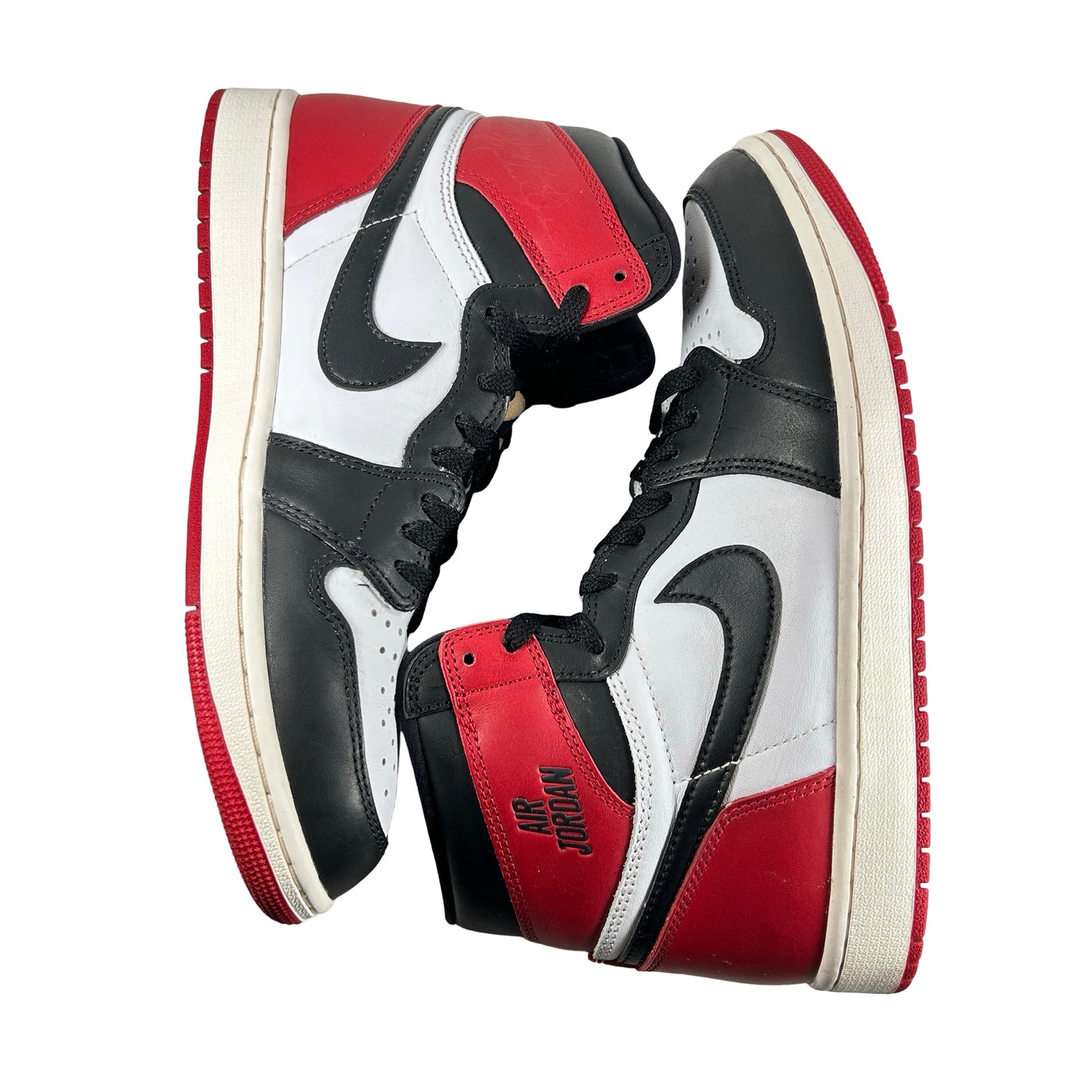DZ5485 106 Jordan 1 Retro High OG Black Toe Reimagined [USED] - 10 (Used2)