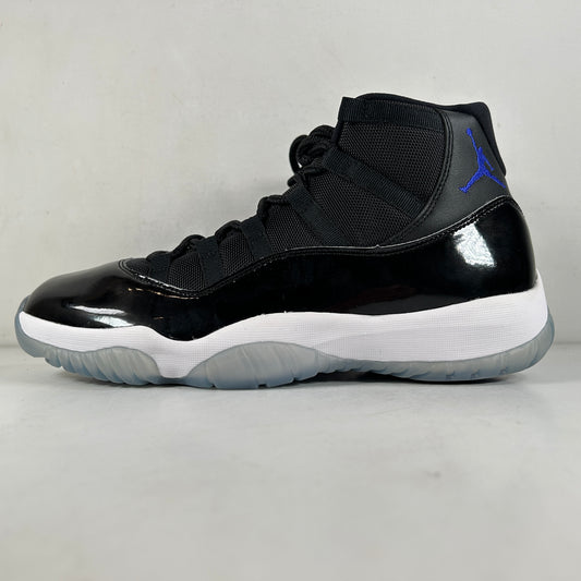 378037 003 Jordan 11 Space Jam (2016) [CONDITIONAL] - 12 M (Small sratch on left shoe)