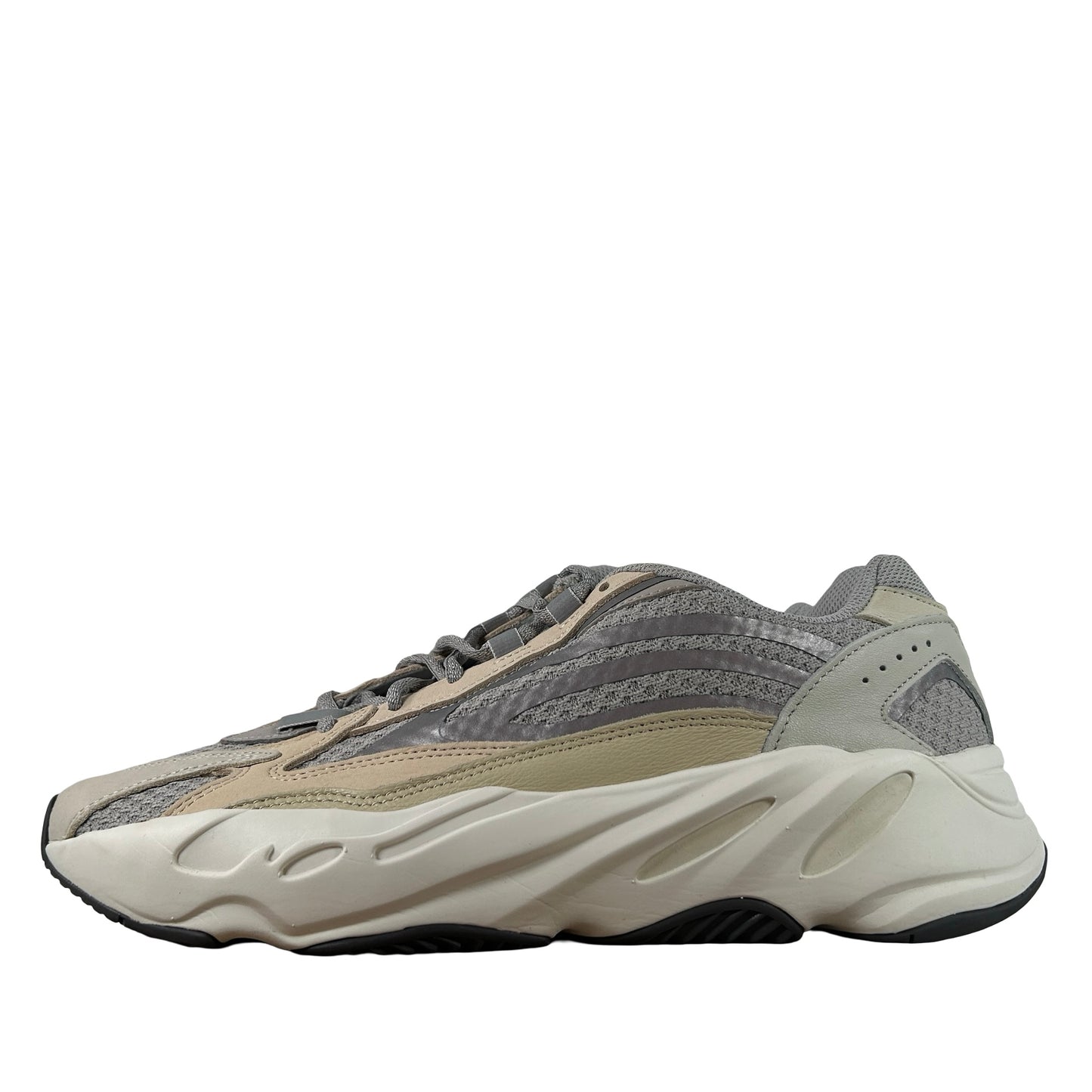 GY7924 adidas Yeezy Boost 700 V2 Cream [USED] - 11 M (Used)