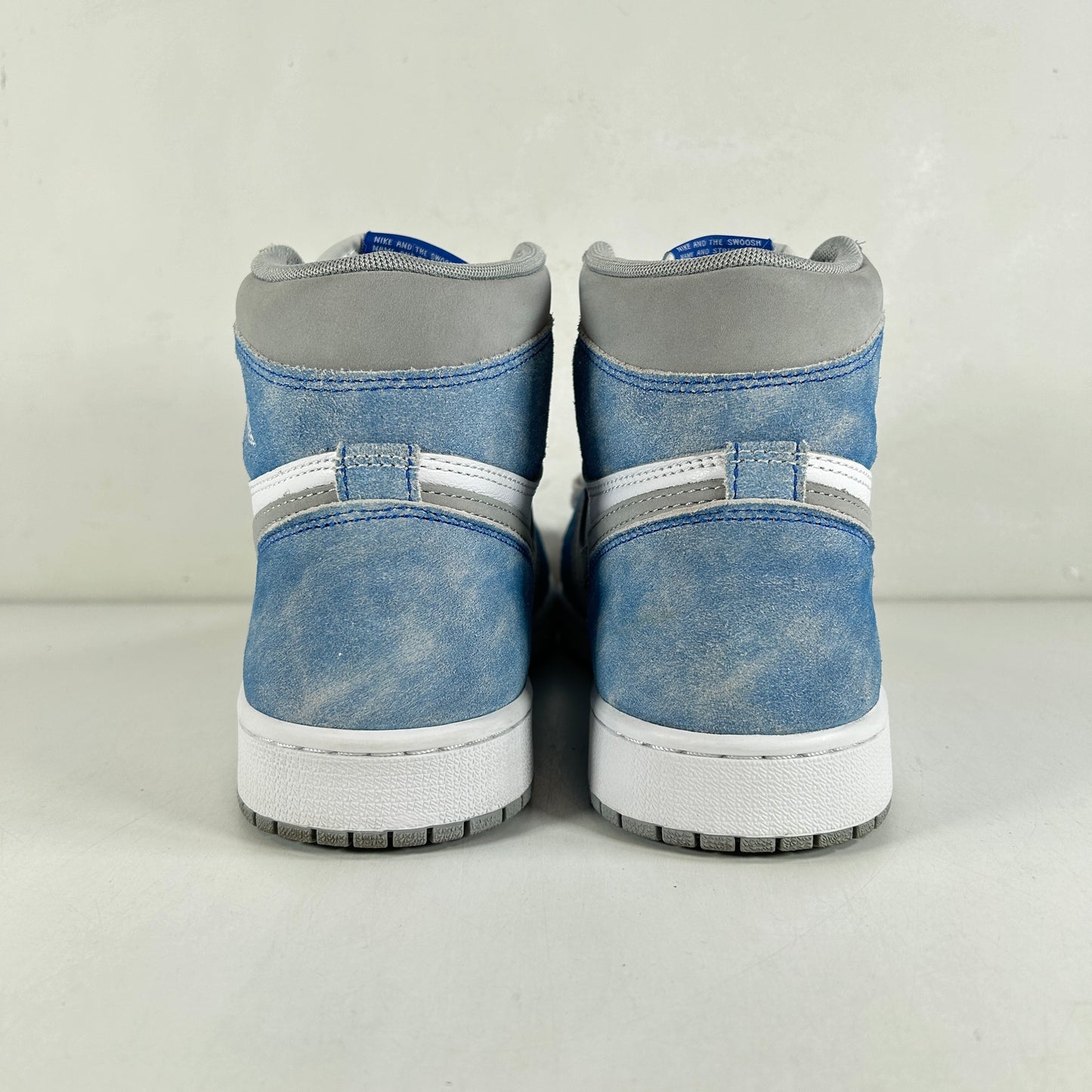 555088 402 Jordan 1 Hyper Royal [USED] - 8.5 M (Used)