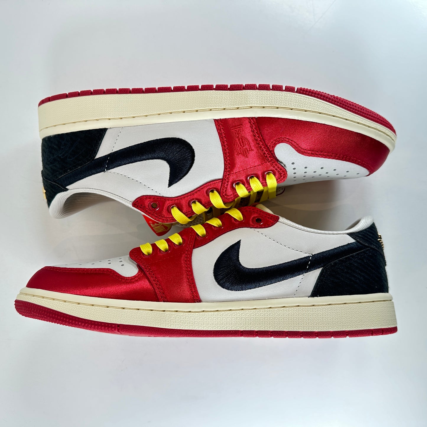 FN0432 100 Jordan 1 Retro Low OG Trophy Room Away [USED] - 9 M (VNDS)