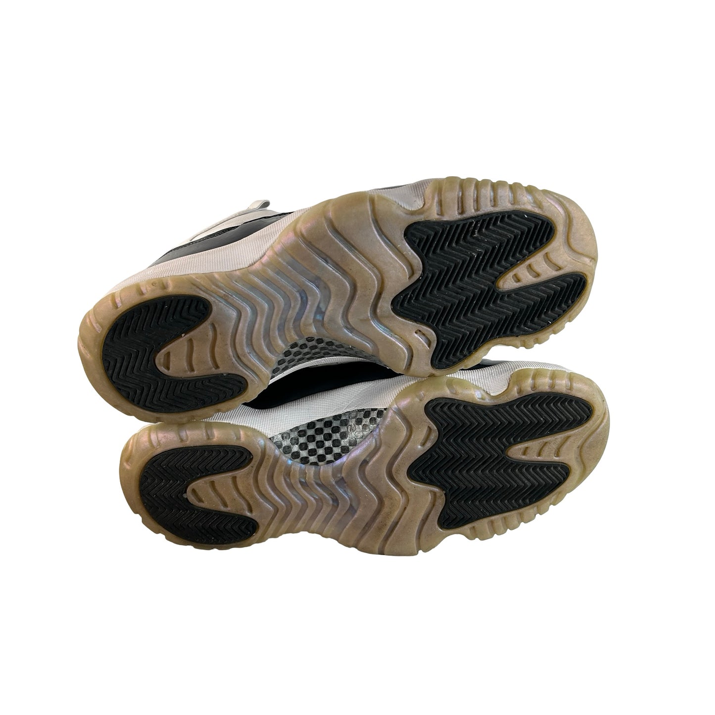 528895 145 Jordan 11 Retro Low Iridescent [USED] - 9 M (Used)