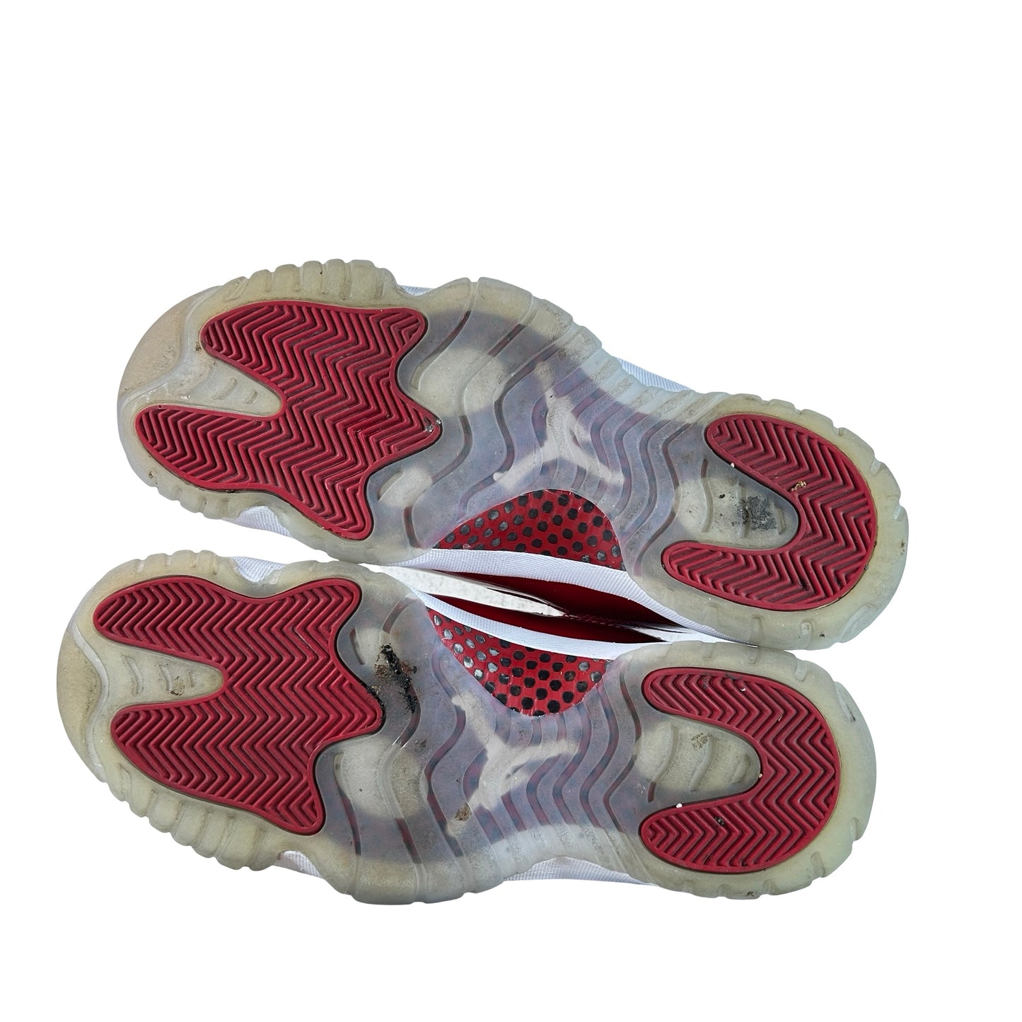 CT8012 116 Jordan 11 Retro Cherry (2022) [USED] - 9.5 M (Used) (No Box)