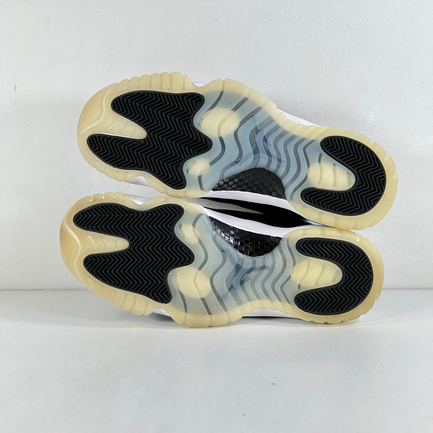 528895 010 Jordan 11 Retro Low Barons [USED] - 10.5 M (VNDS) (Replace Box)