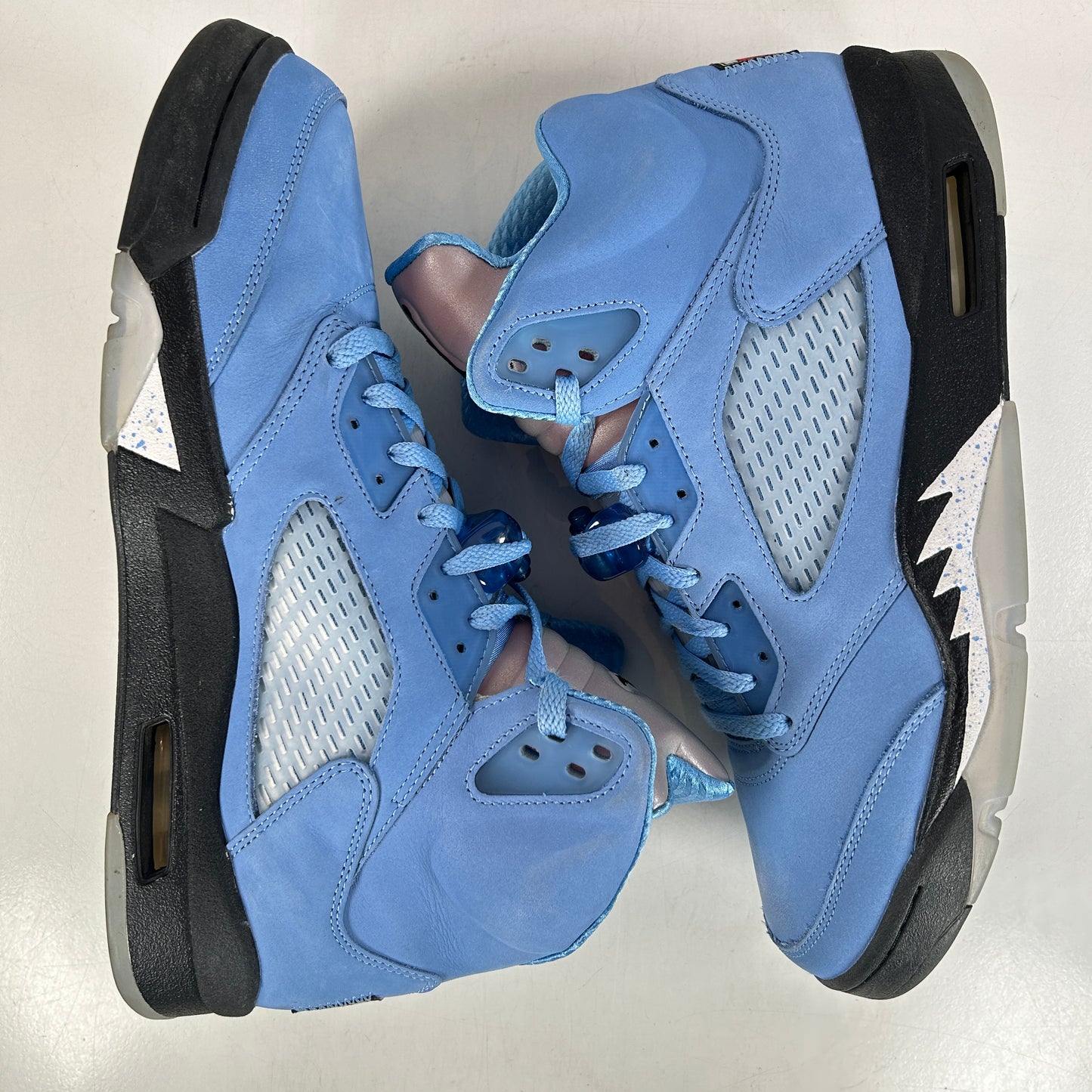 DV1310 401 Jordan 5 Retro UNC University Blue [USED] - 13 M (Used2) (Replace Box)