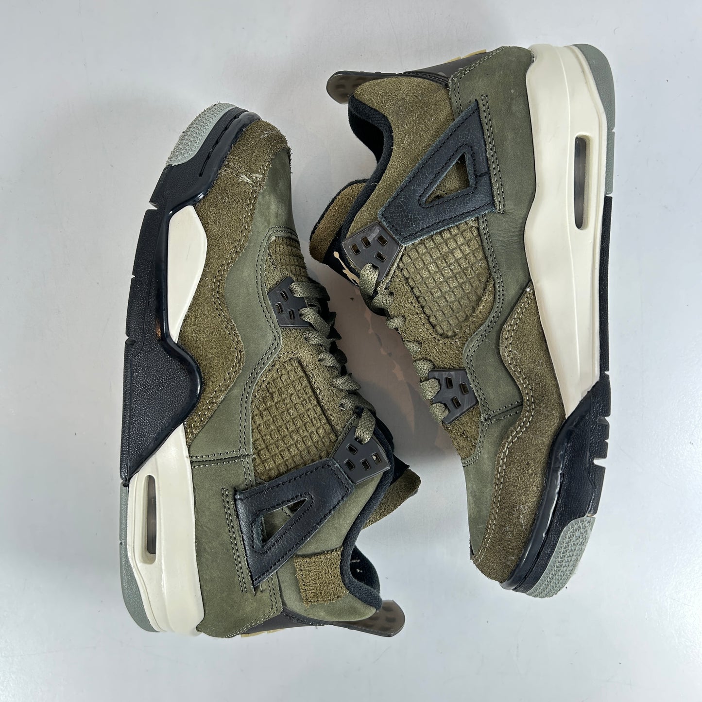 FB9928 200 Jordan 4 Retro SE Craft Medium Olive (GS) [USED] - 5.5 Y (Used)