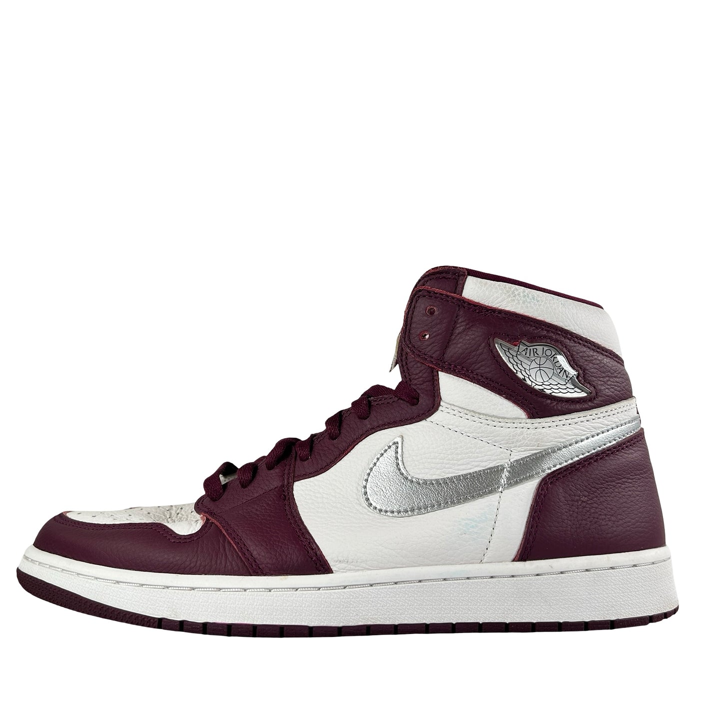 555088 611 Jordan 1 Retro High OG Bordeaux [USED] - 12 M (Used)