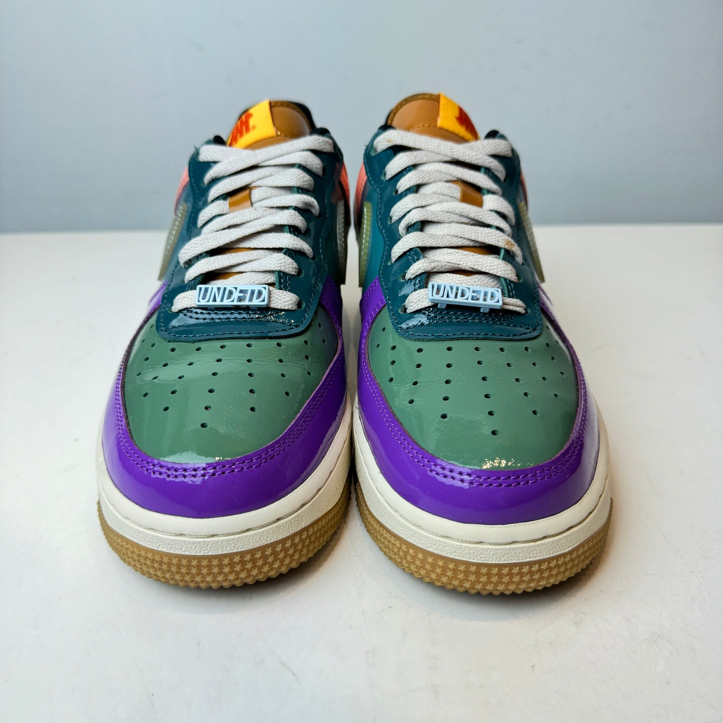 DV5255 500 Nike Air Force 1 Low SP Undefeated Multi-Patent Wild Berry [USED] - 8 M (Used)