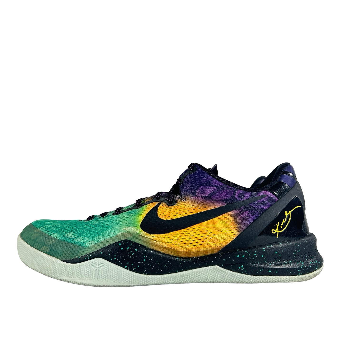555035 302 Nike Kobe 8 Easter [USED] - 10.5 M (Used)
